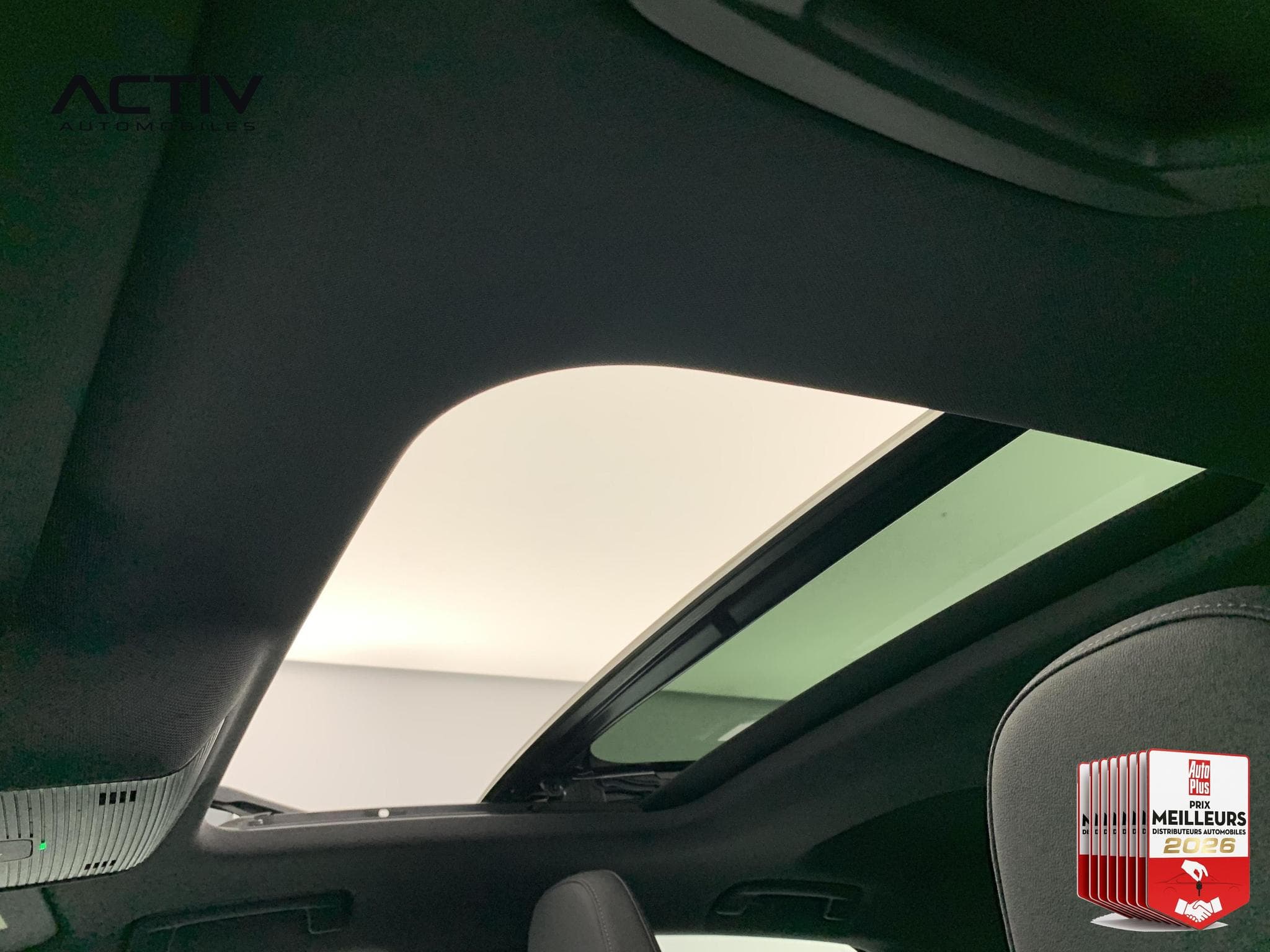 Audi Q3 E-HYBRID 272 CH S TRONIC 6 S LINE (2026) - Photo 23