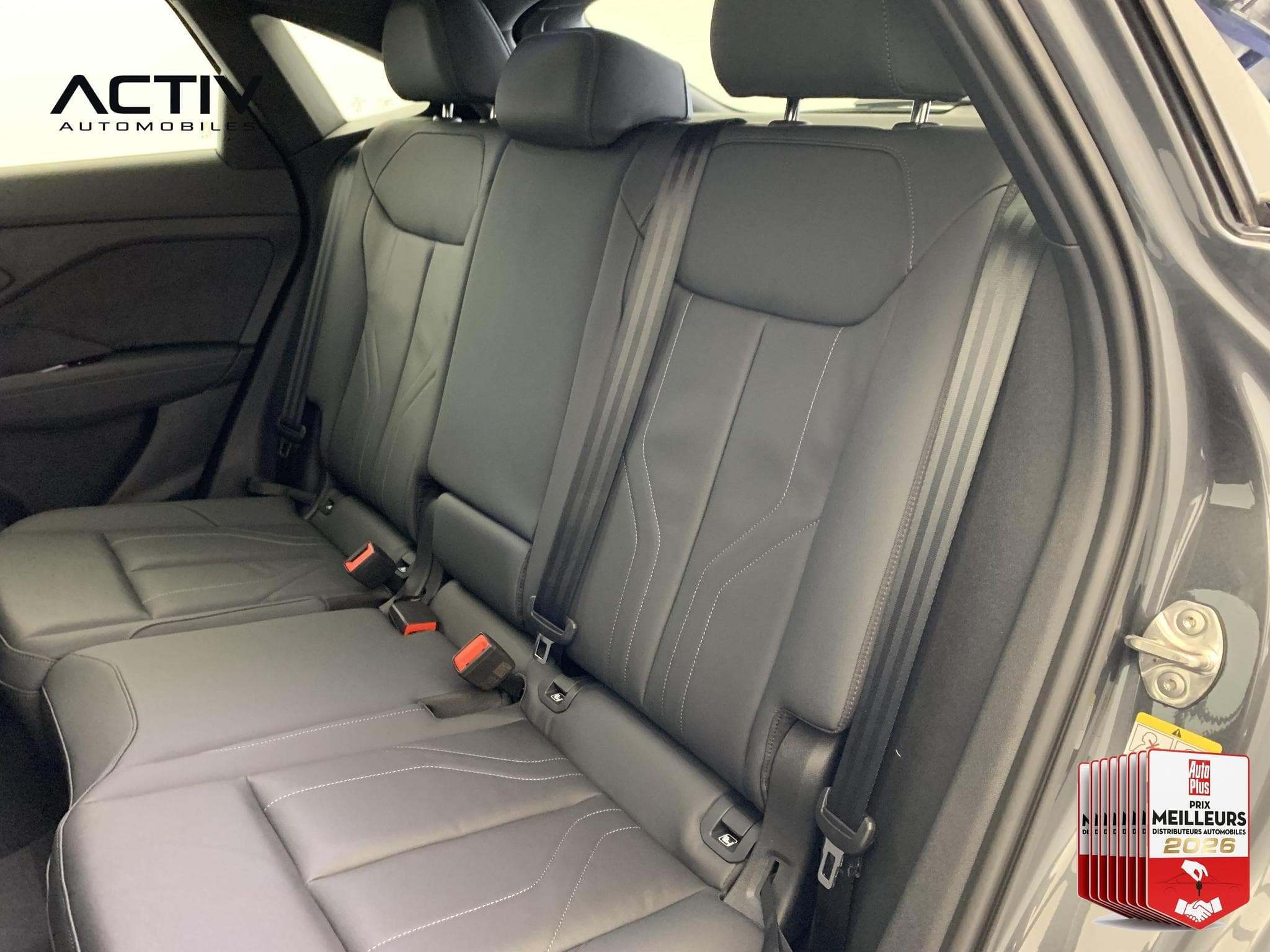 Audi Q3 E-HYBRID 272 CH S TRONIC 6 S LINE (2026) - Photo 24