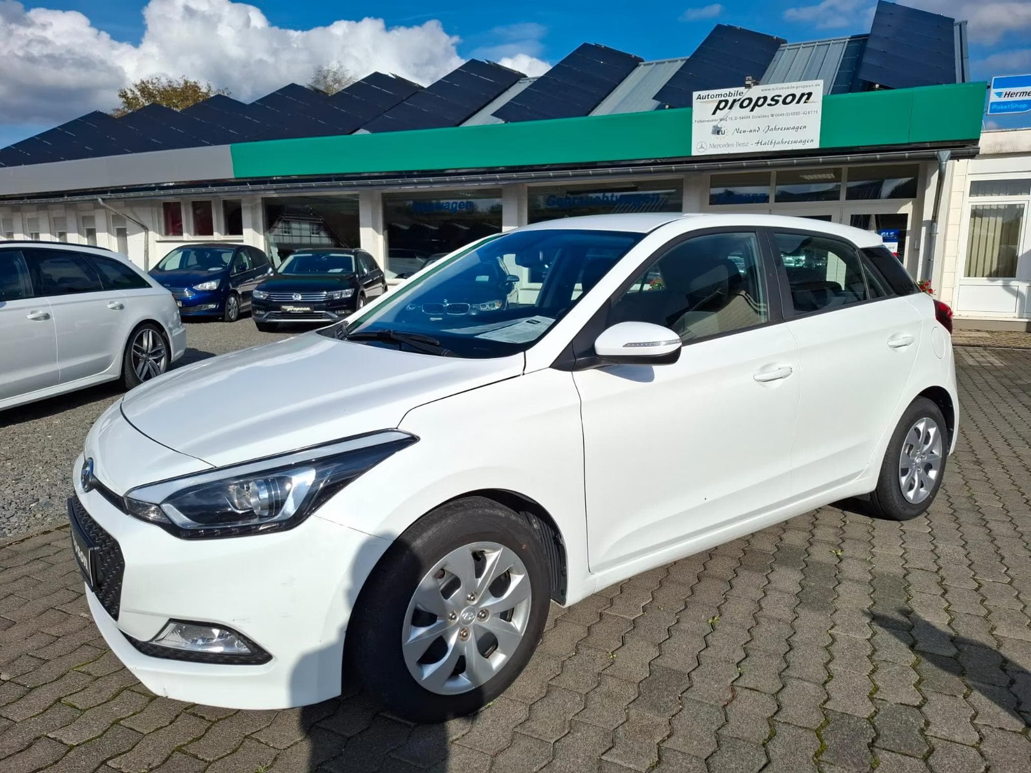 Hyundai i20 1.4 Trend Aut. KLIMA USB SHZ TEMPOMAT (2017) - Photo 1