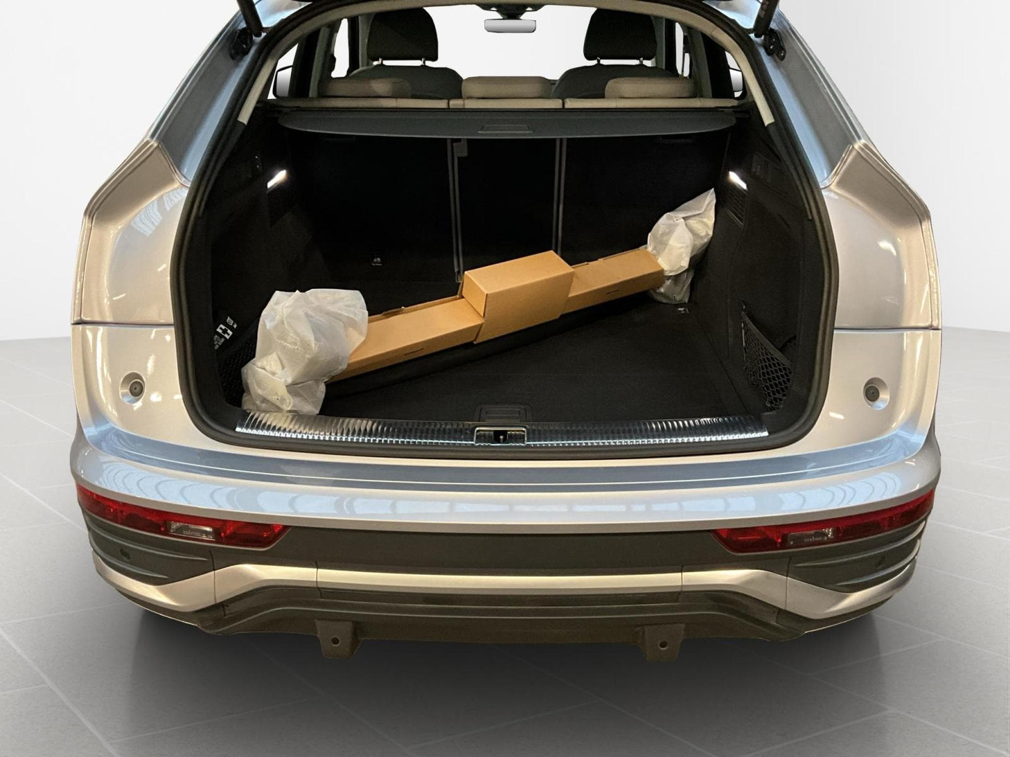 Audi Q5 SB+S-Line+45TFSI+S-Tronic+P.Business+AIRSuspension (2022) - Foto 16