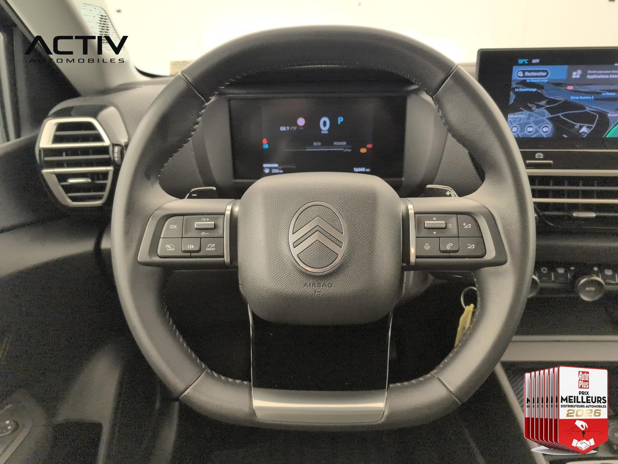 Citroën C4 Hybride 145 ch e-DCS6 Plus (2025) - Foto 14