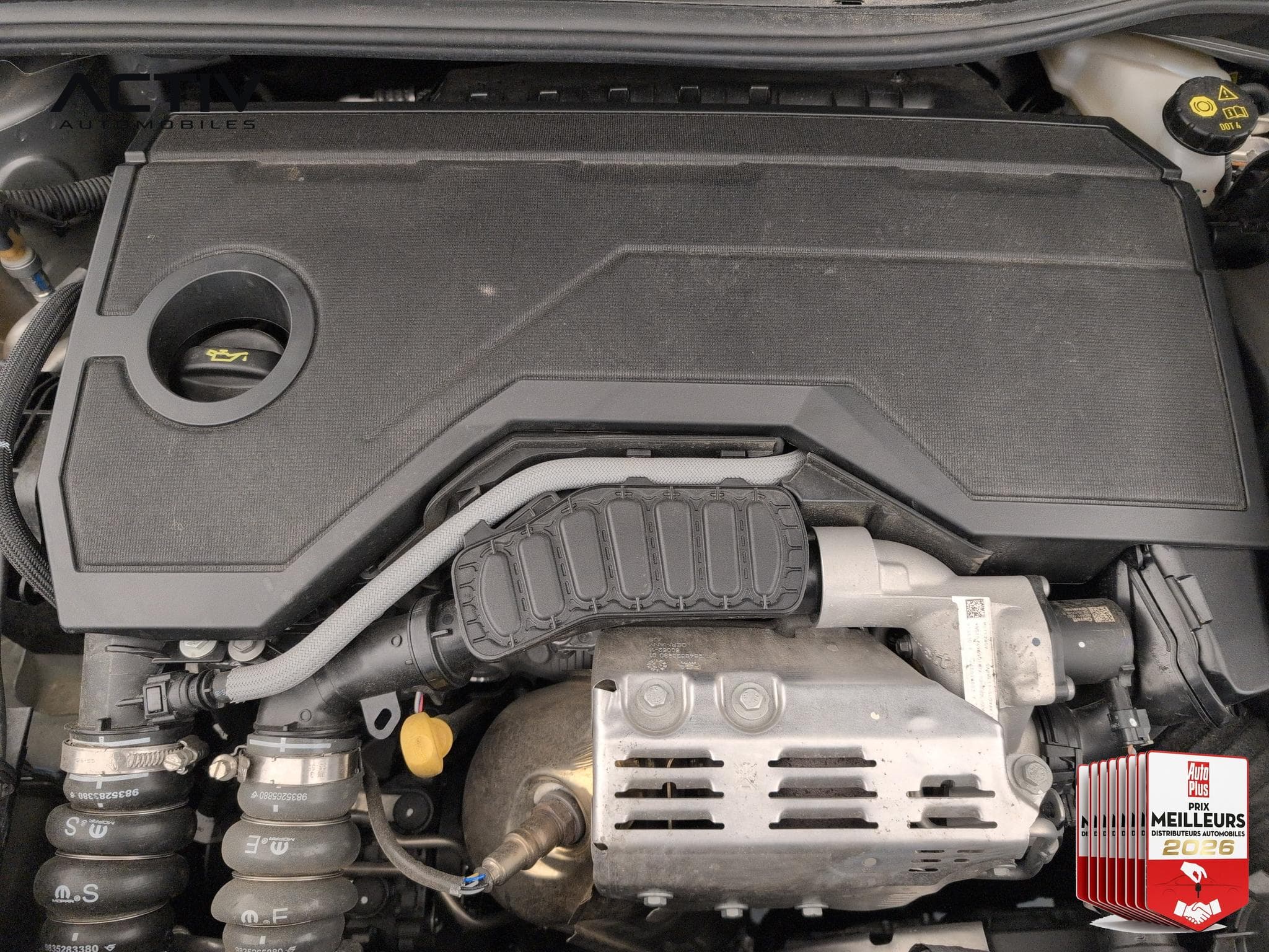 Citroën C4 Hybride 145 ch e-DCS6 Plus (2025) - Foto 21