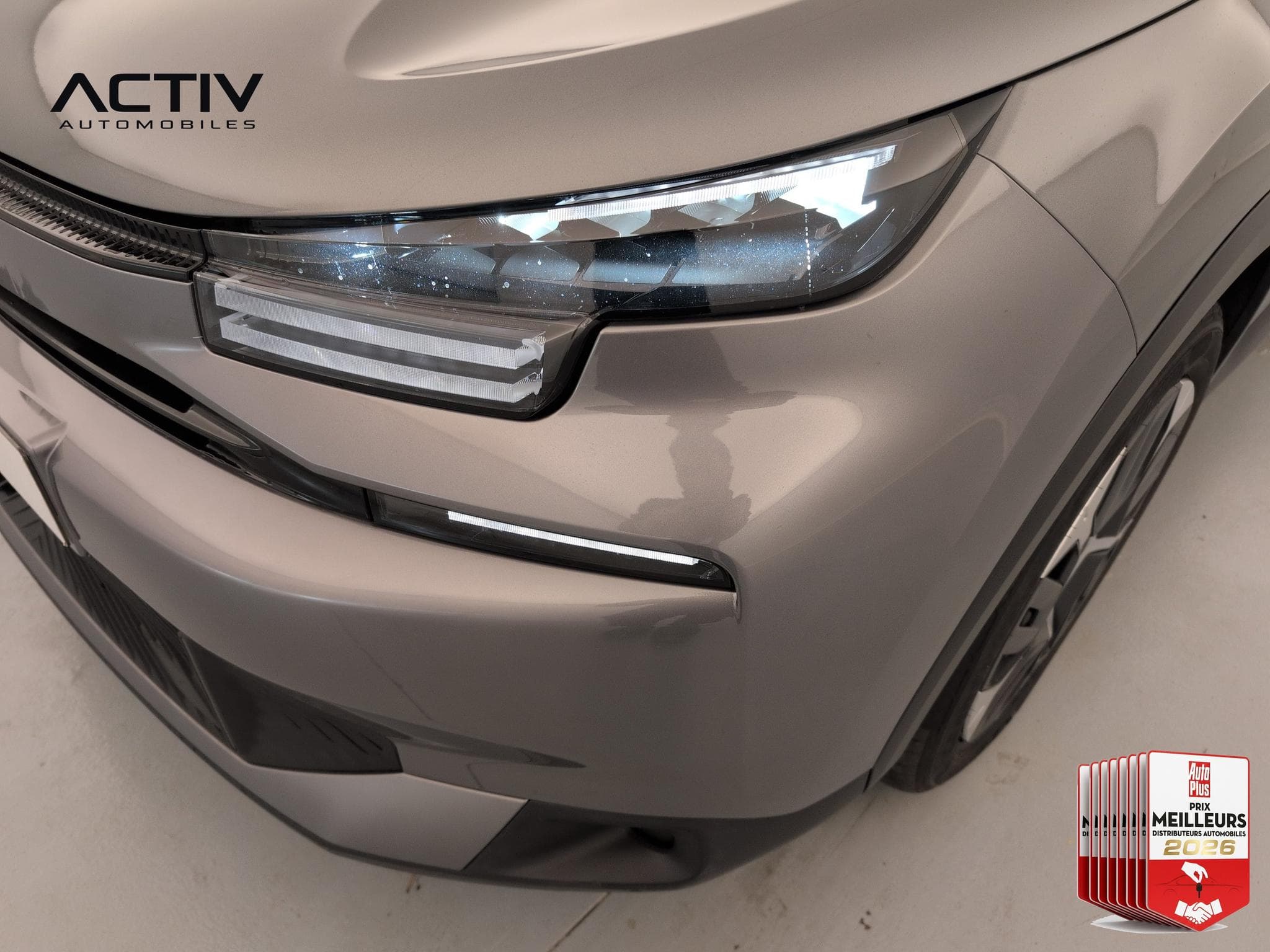 Citroën C4 Hybride 145 ch e-DCS6 Plus (2025) - Foto 22