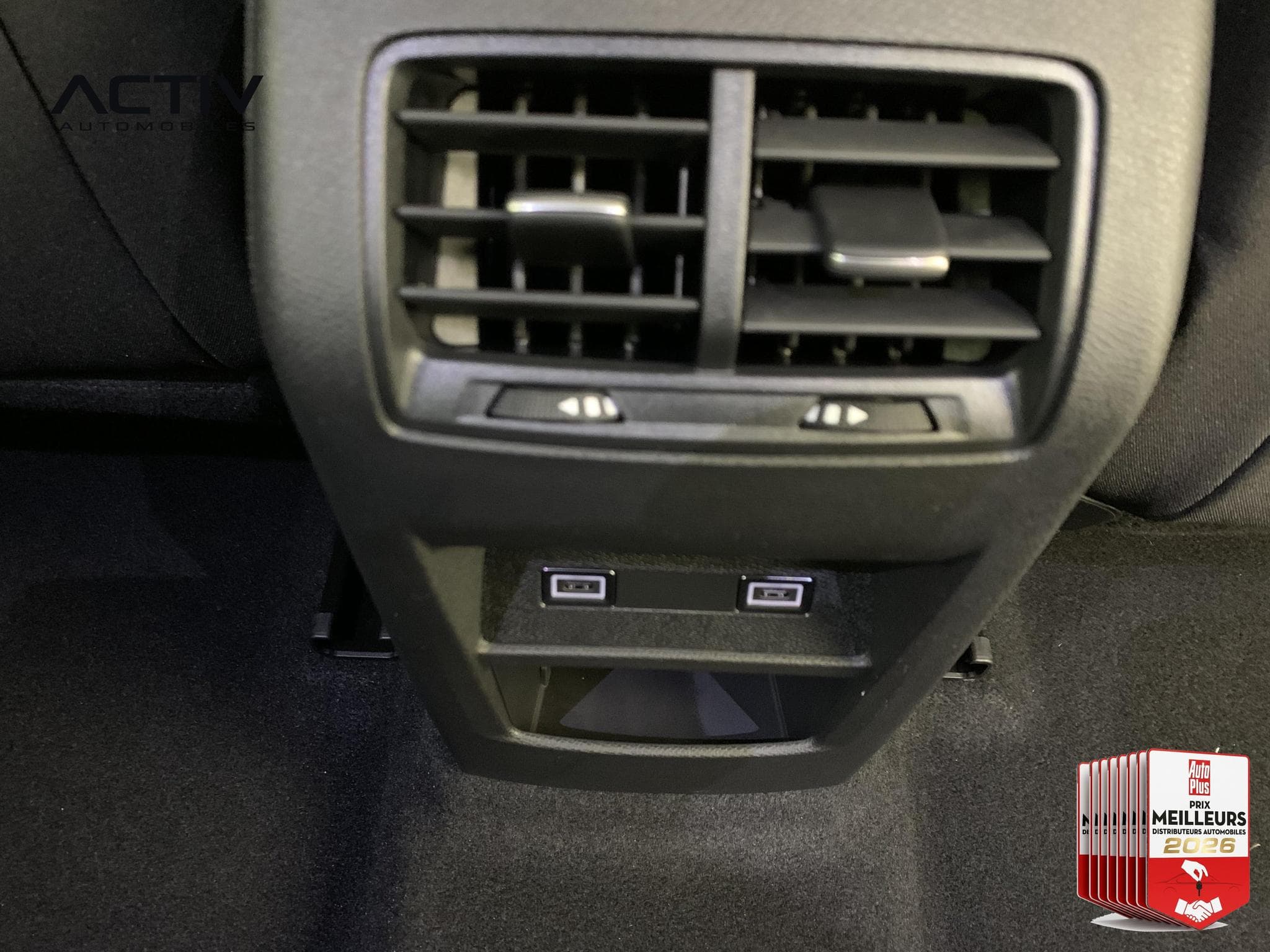 Peugeot 308 Hybrid 145 e-DCS6 Allure (2026) - Photo 16