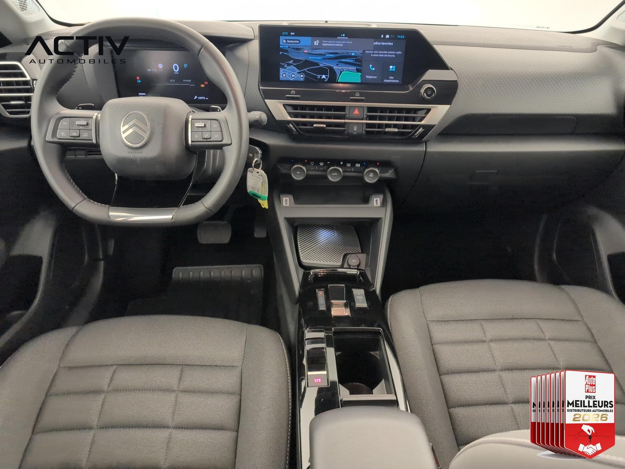 Citroën C4 Hybride 145 ch e-DCS6 Plus (2025) - Photo 13