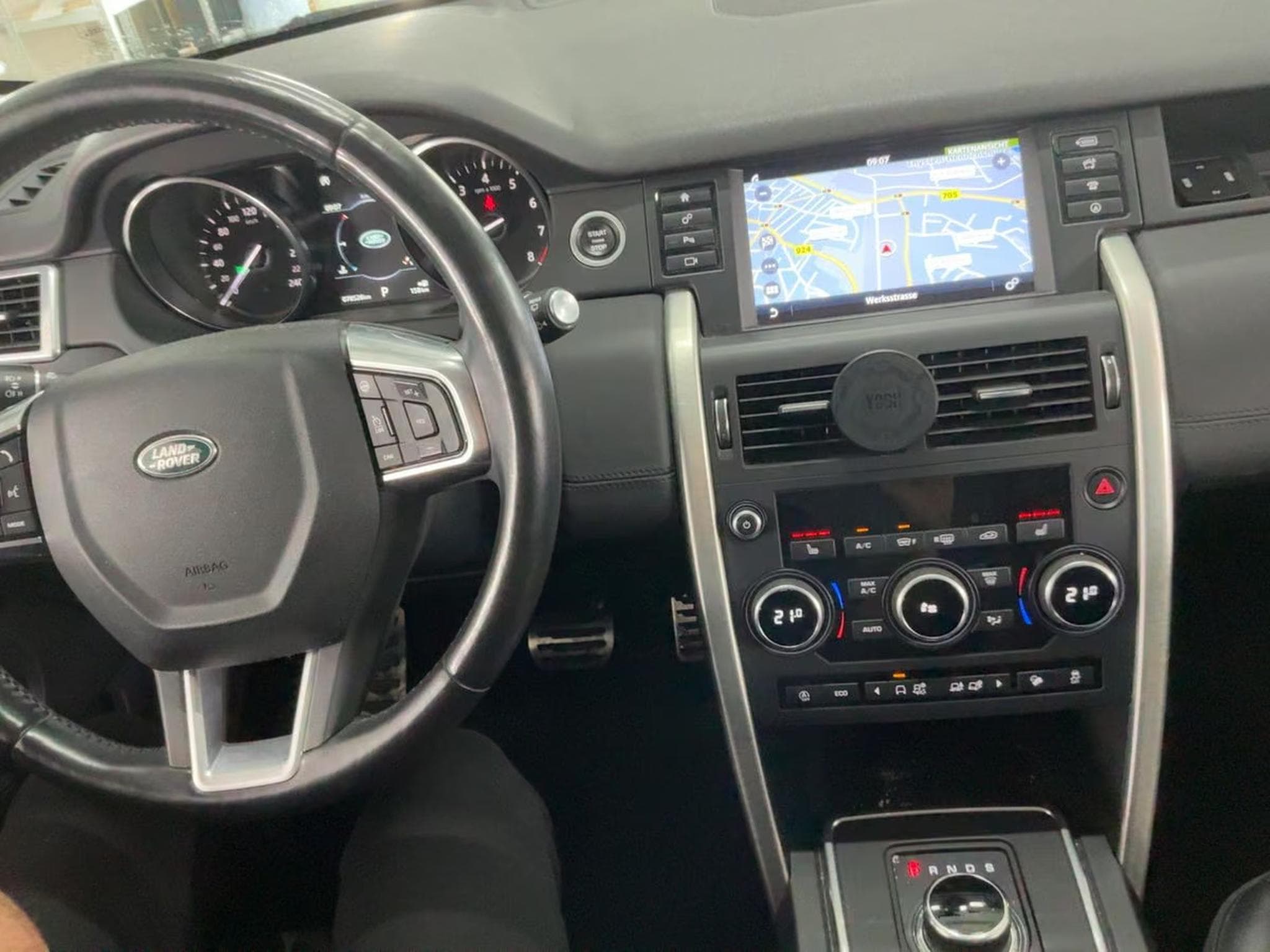 Land-Rover Discovery Sport 2.0 Si4 19" ALU KAM NAVI (2017) - Photo 3