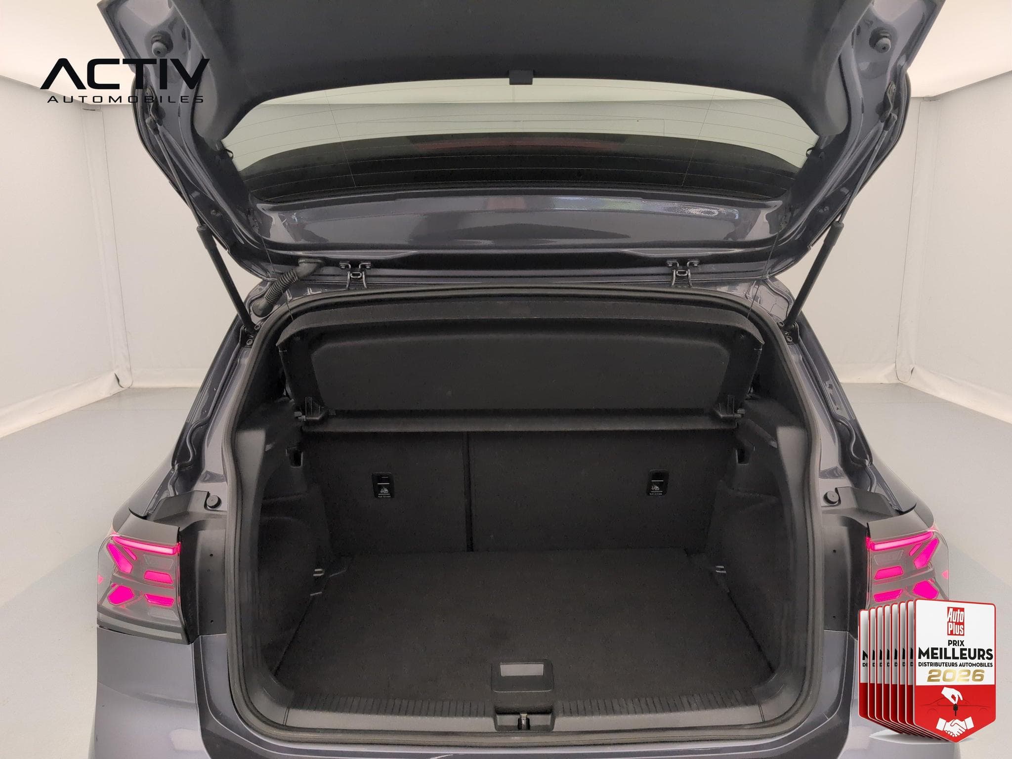 VW T-cross 1.0 TSI 116 Start/Stop DSG7 R-Line (2025) - Foto 11