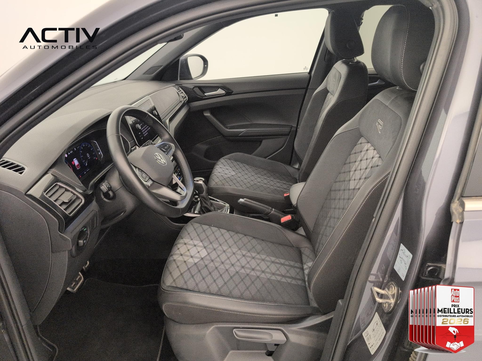 VW T-cross 1.0 TSI 116 Start/Stop DSG7 R-Line (2025) - Foto 16