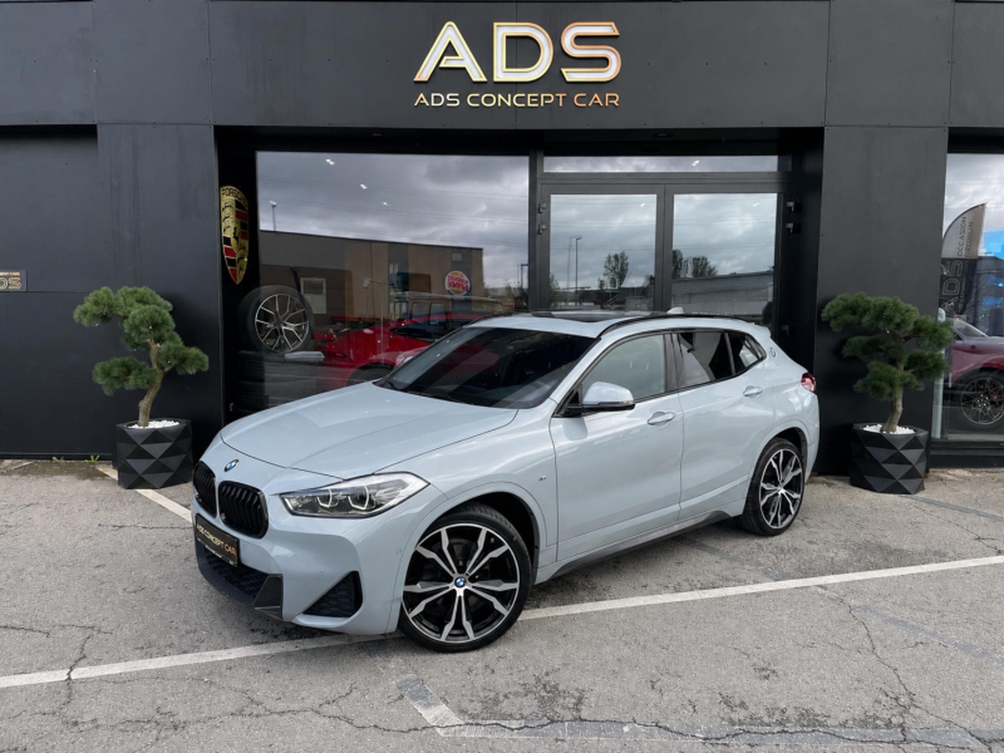 BMW X2 X2 sDrive18i 1.5L 140ch /Pack M/Toit Ouvrant (2022) - Photo 2