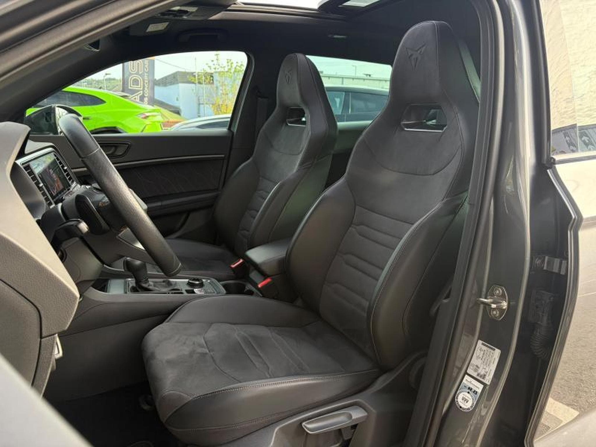 Cupra Ateca VZ 2.0 300ch/Attelage/Toit Panoramique/Sièges électriques (2023) - Foto 8