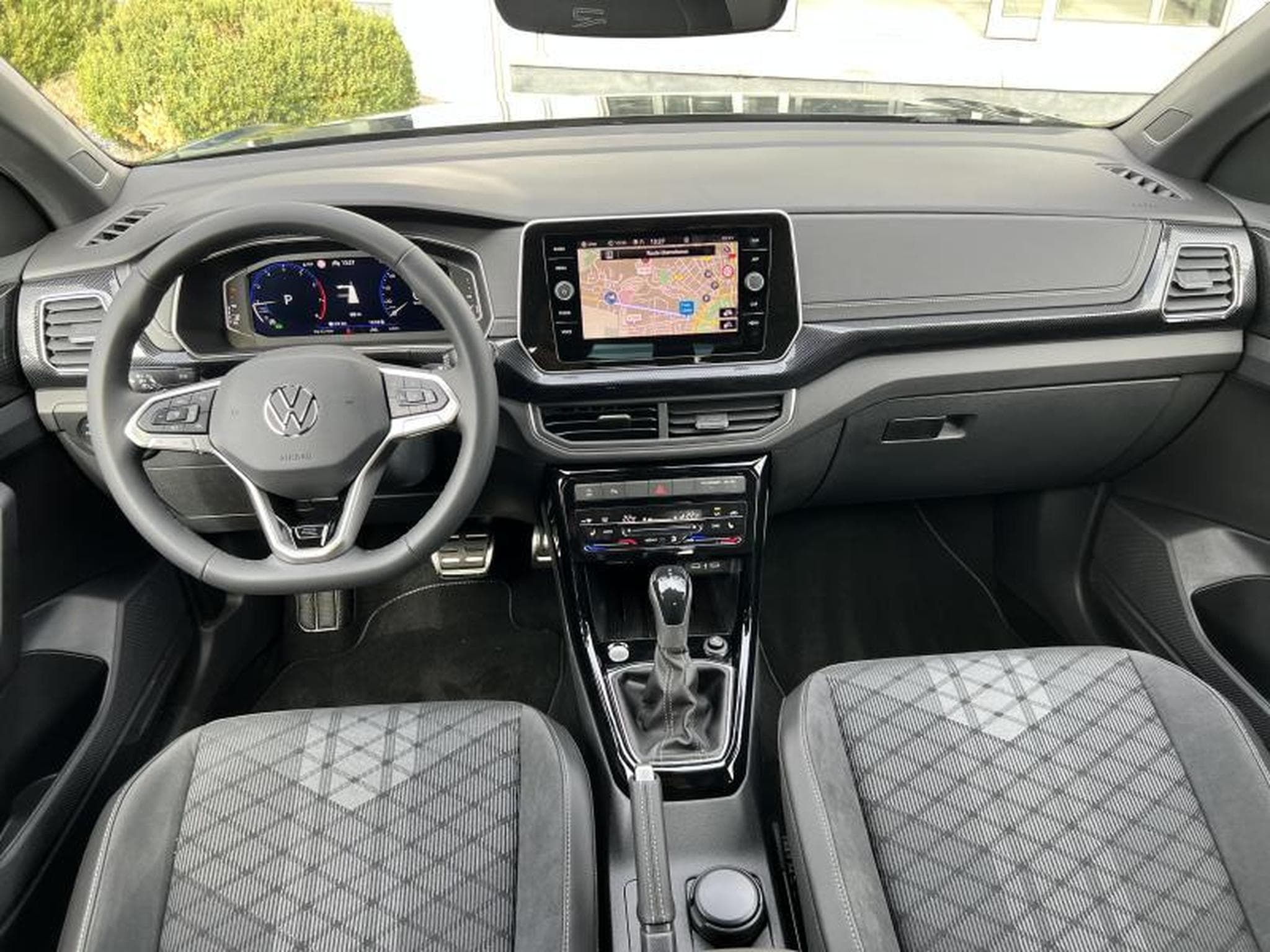 VW T-Cross R-LINE+DSG+IQLIGHT (2026) - Photo 3