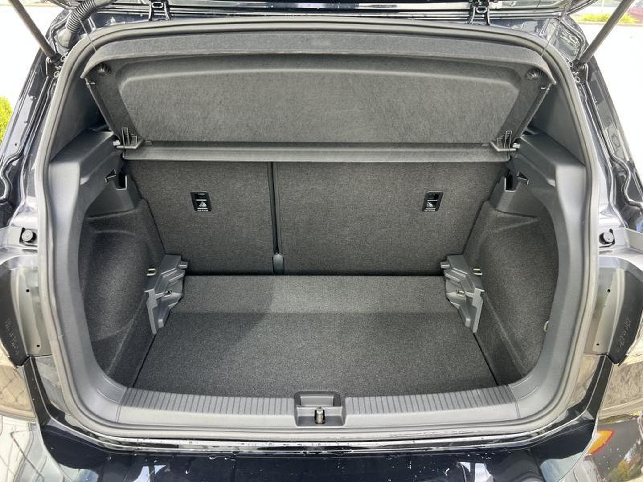 VW T-Cross R-LINE+DSG+IQLIGHT (2026) - Photo 6