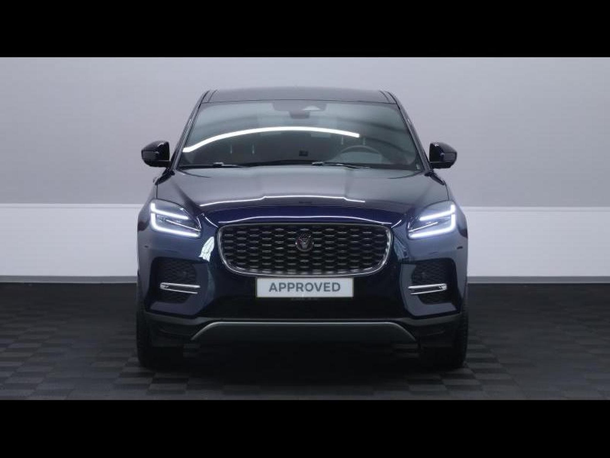 Jaguar E-Pace P160 S auto (2023) - Photo 2