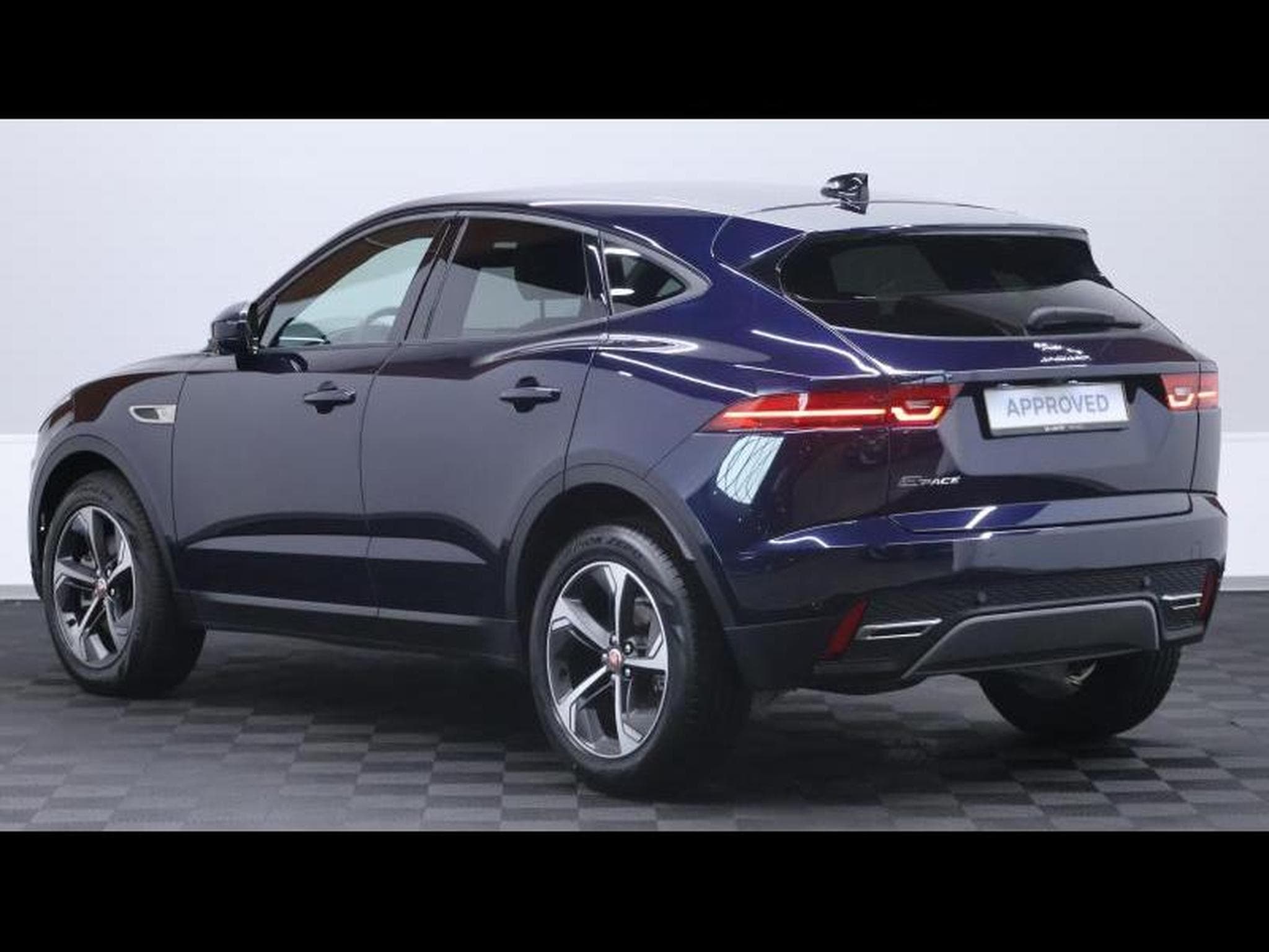 Jaguar E-Pace P160 S auto (2023) - Photo 6