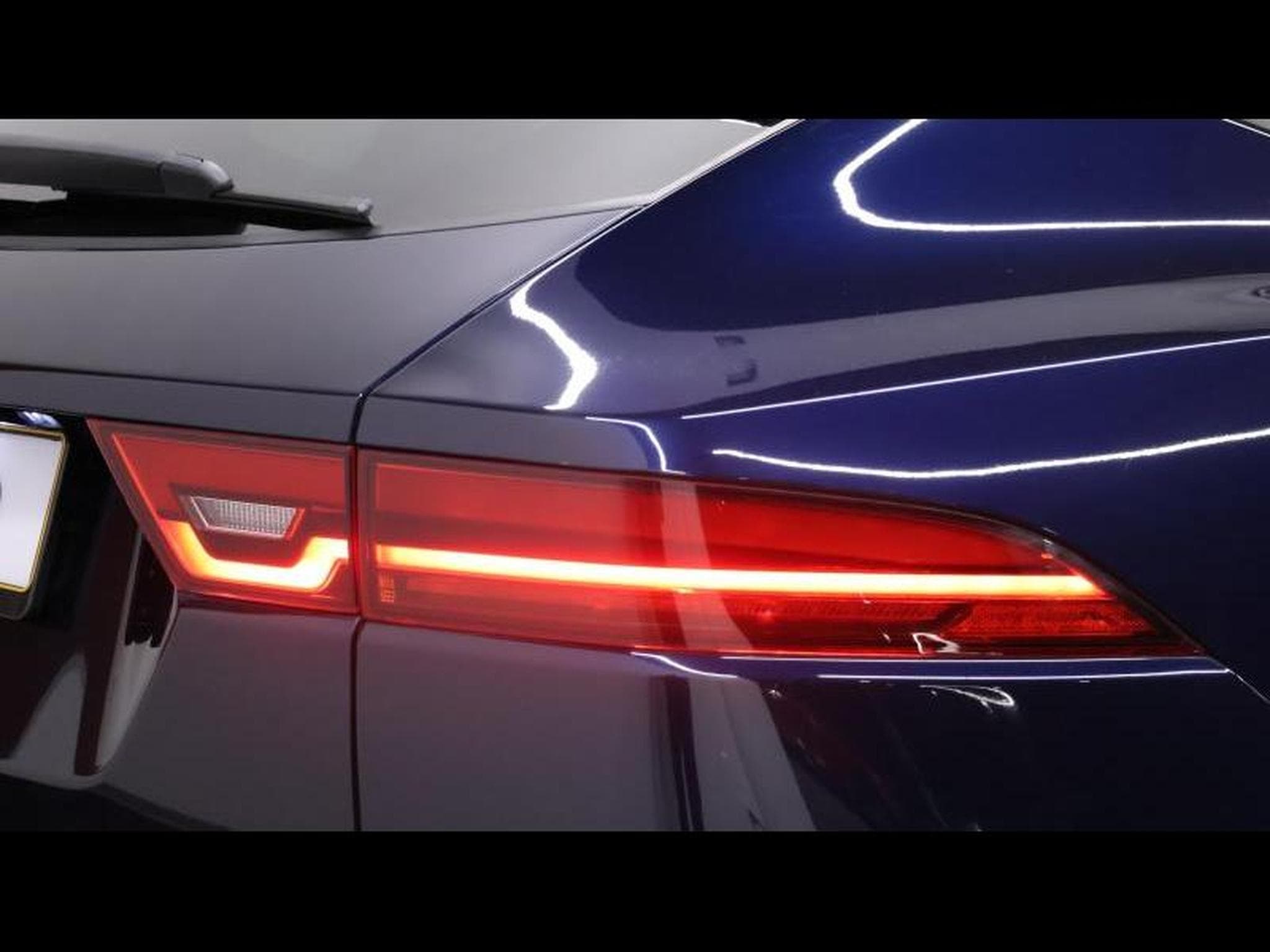 Jaguar E-Pace P160 S auto (2023) - Photo 10