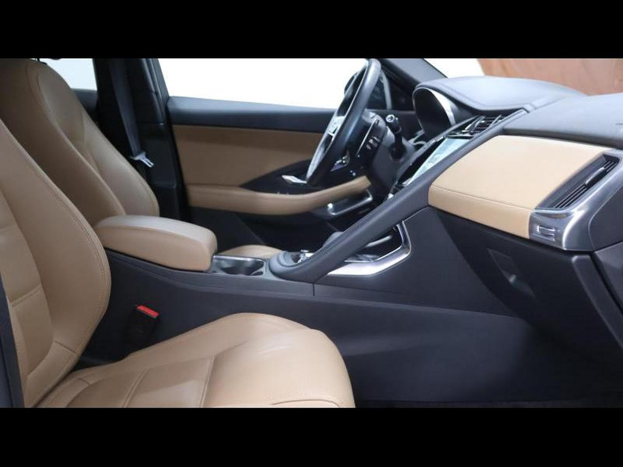 Jaguar E-Pace P160 S auto (2023) - Photo 12