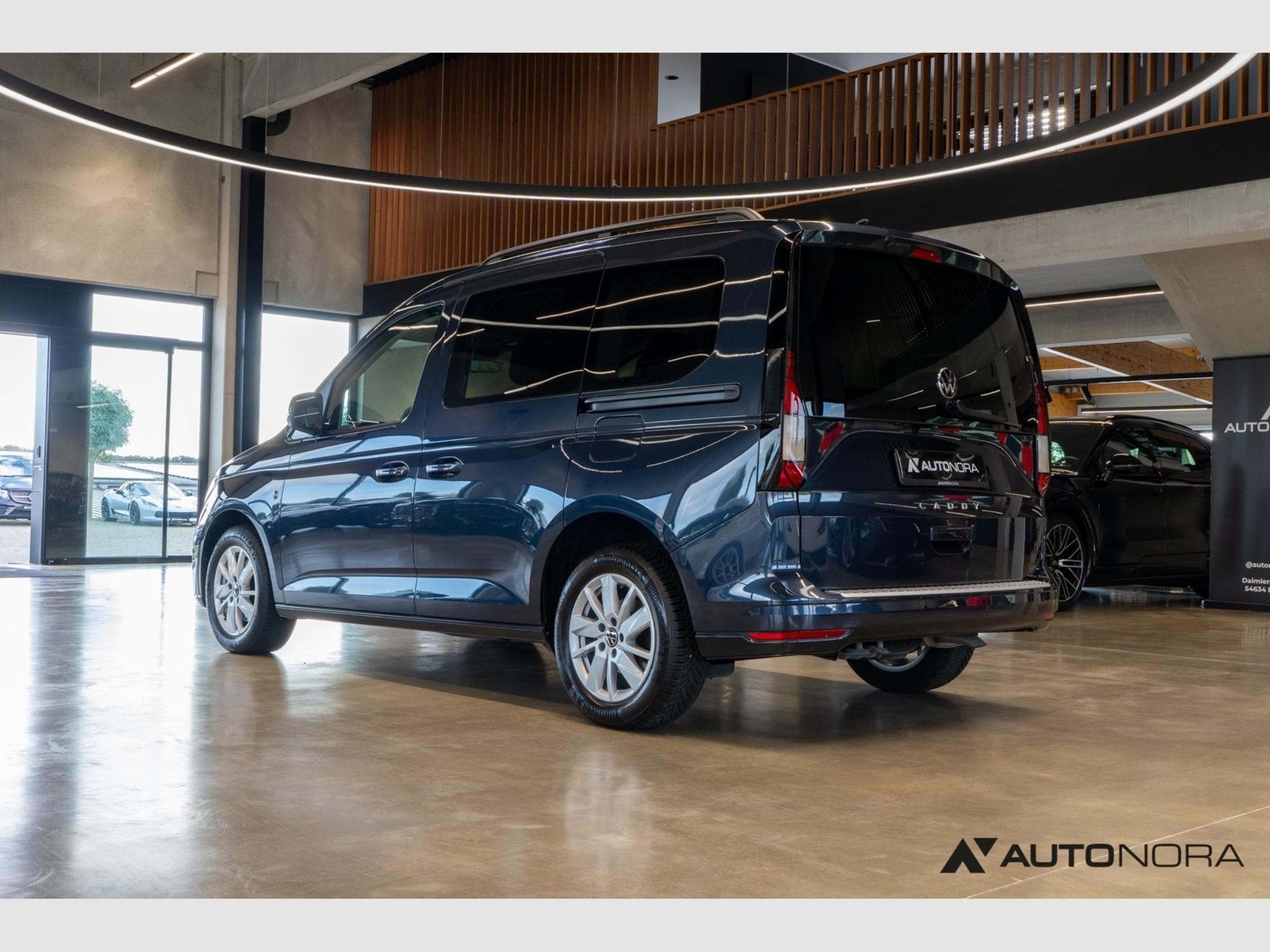 VW Caddy 1.5 TSI Life (2023) - Photo 8