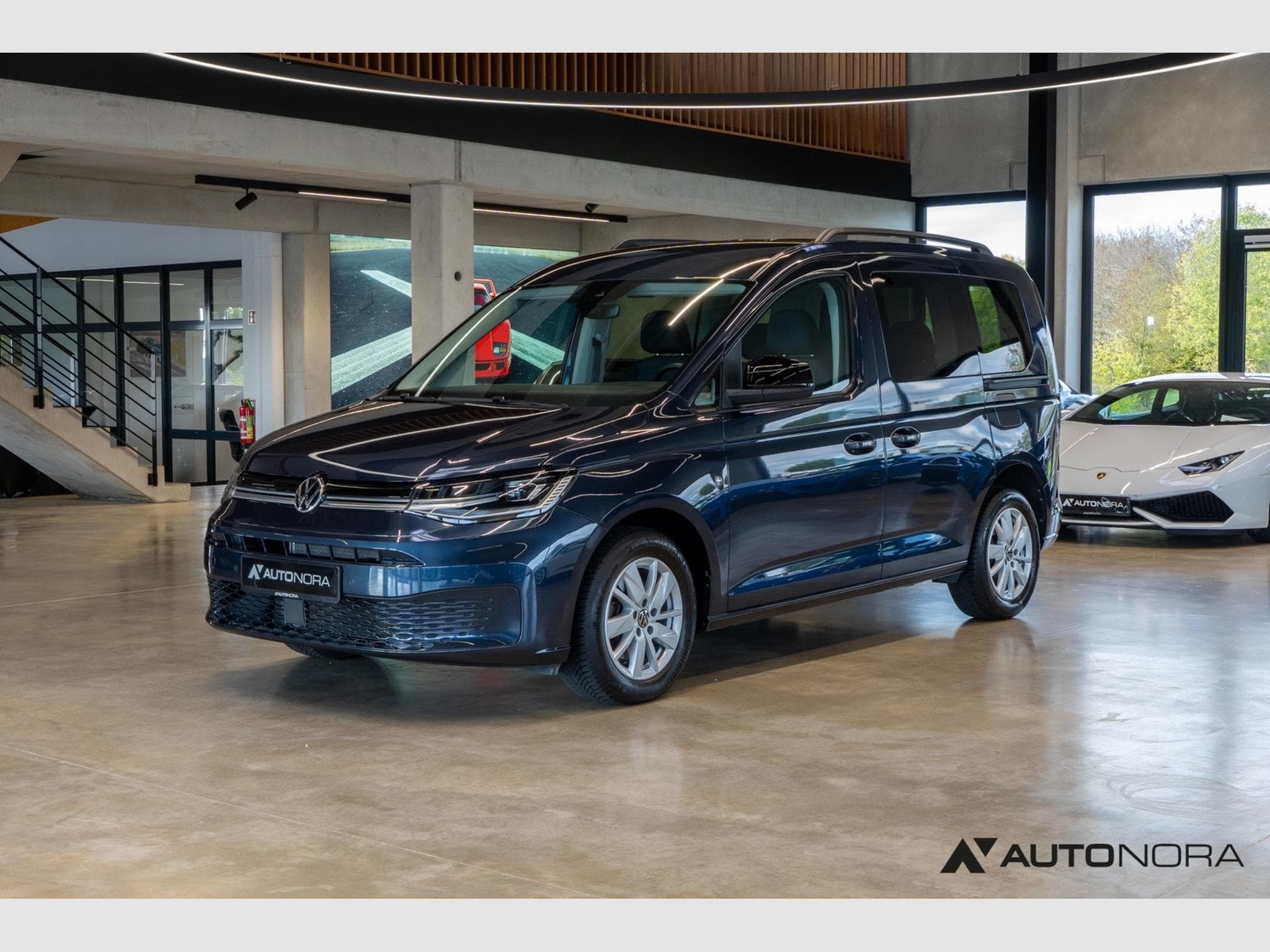 VW Caddy 1.5 TSI Life (2023) - Photo 1
