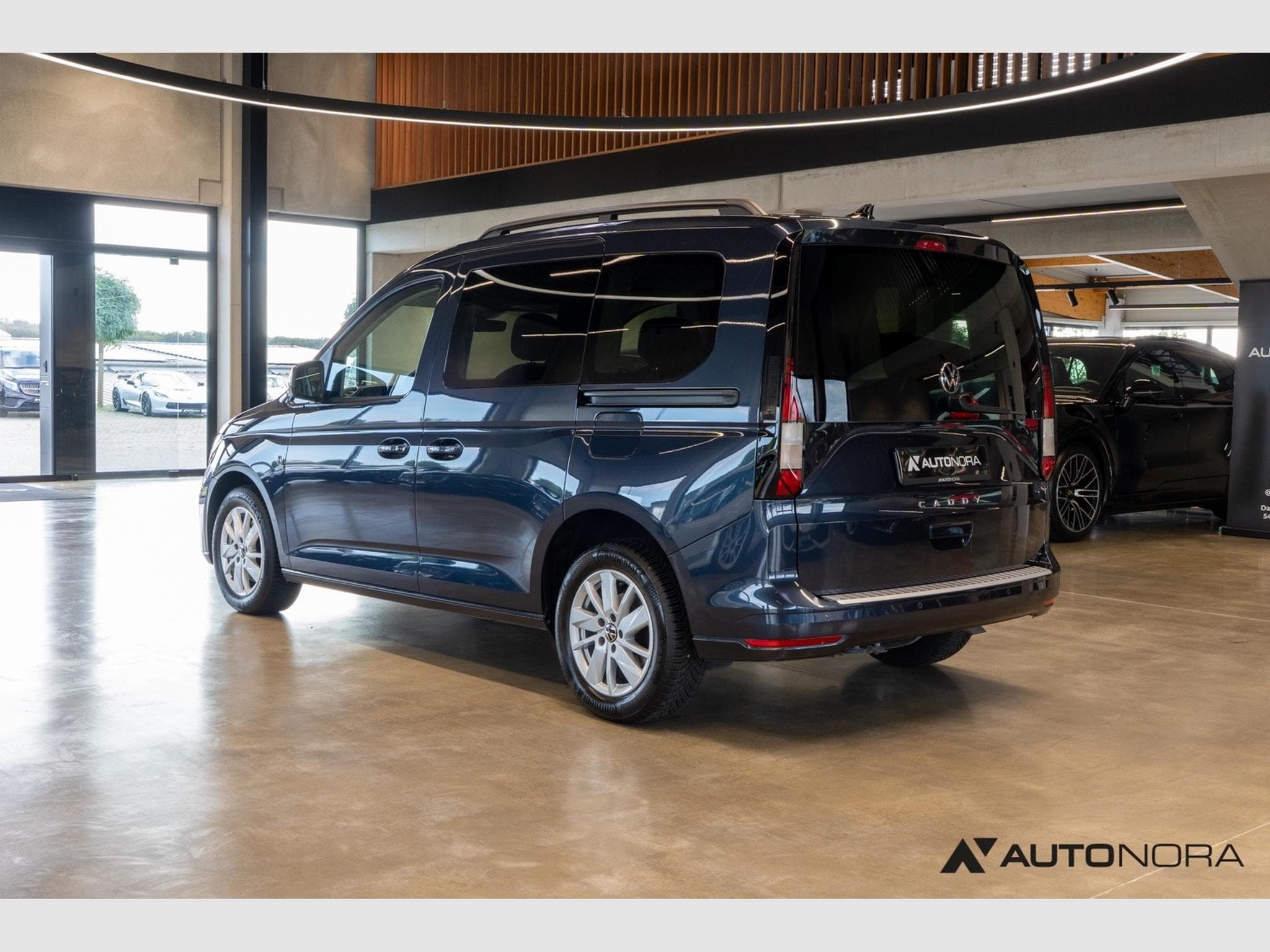 VW Caddy 1.5 TSI Life (2023) - Photo 2
