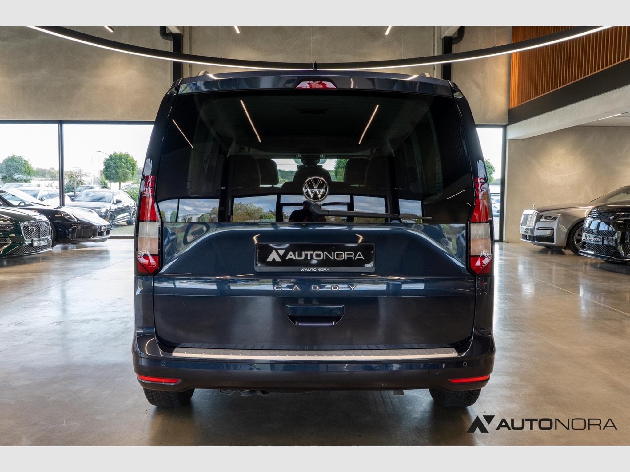 VW Caddy 1.5 TSI Life (2023) - Photo 9