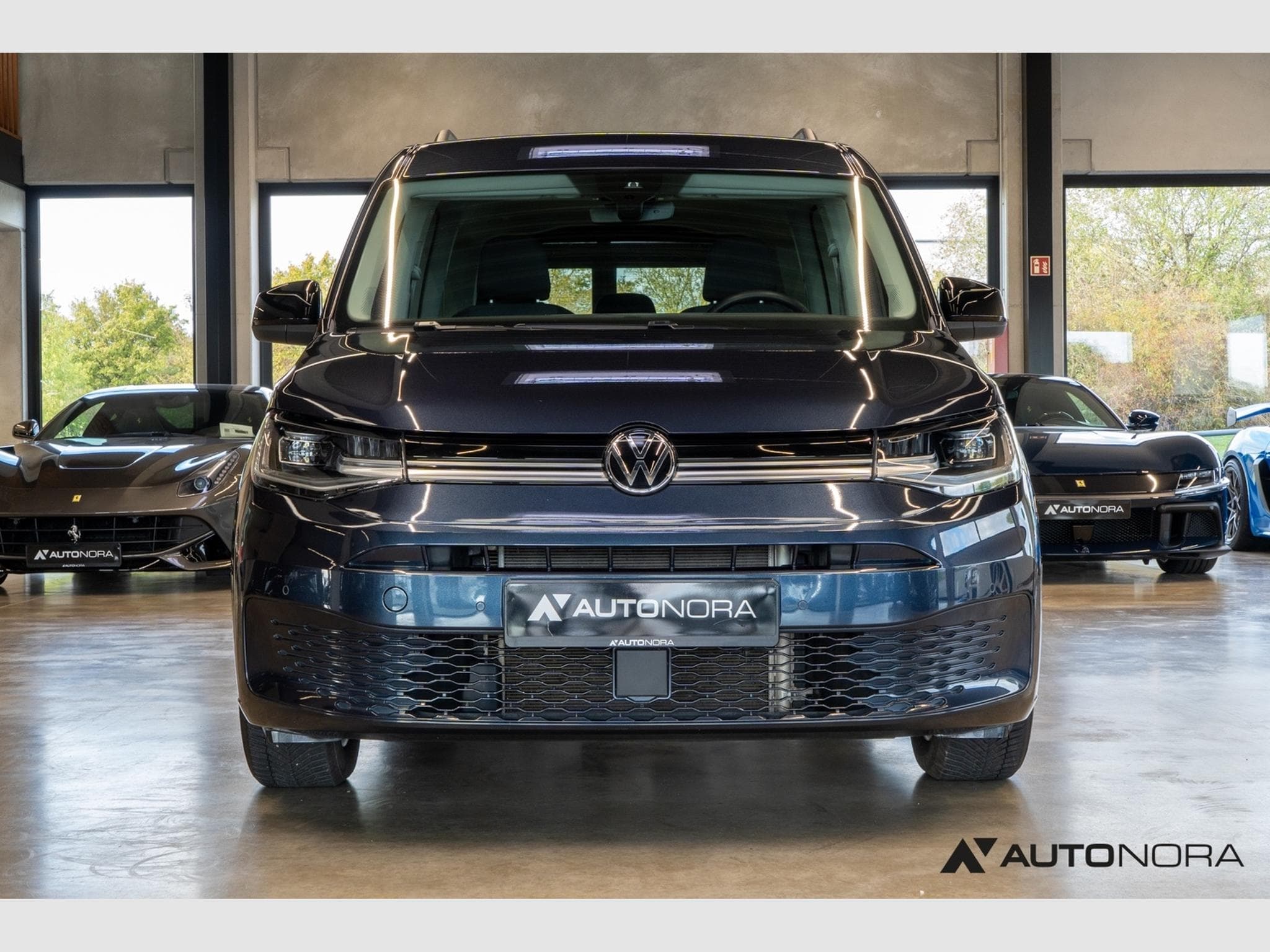 VW Caddy 1.5 TSI Life (2023) - Photo 10
