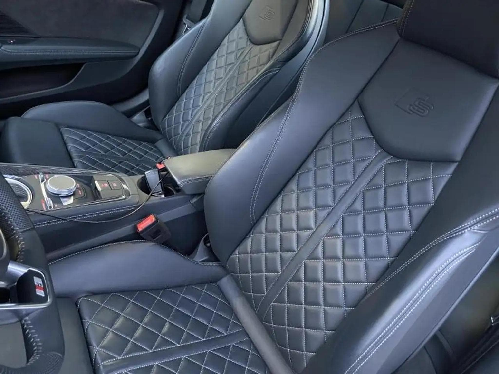 Audi TT (2023) - Foto 16
