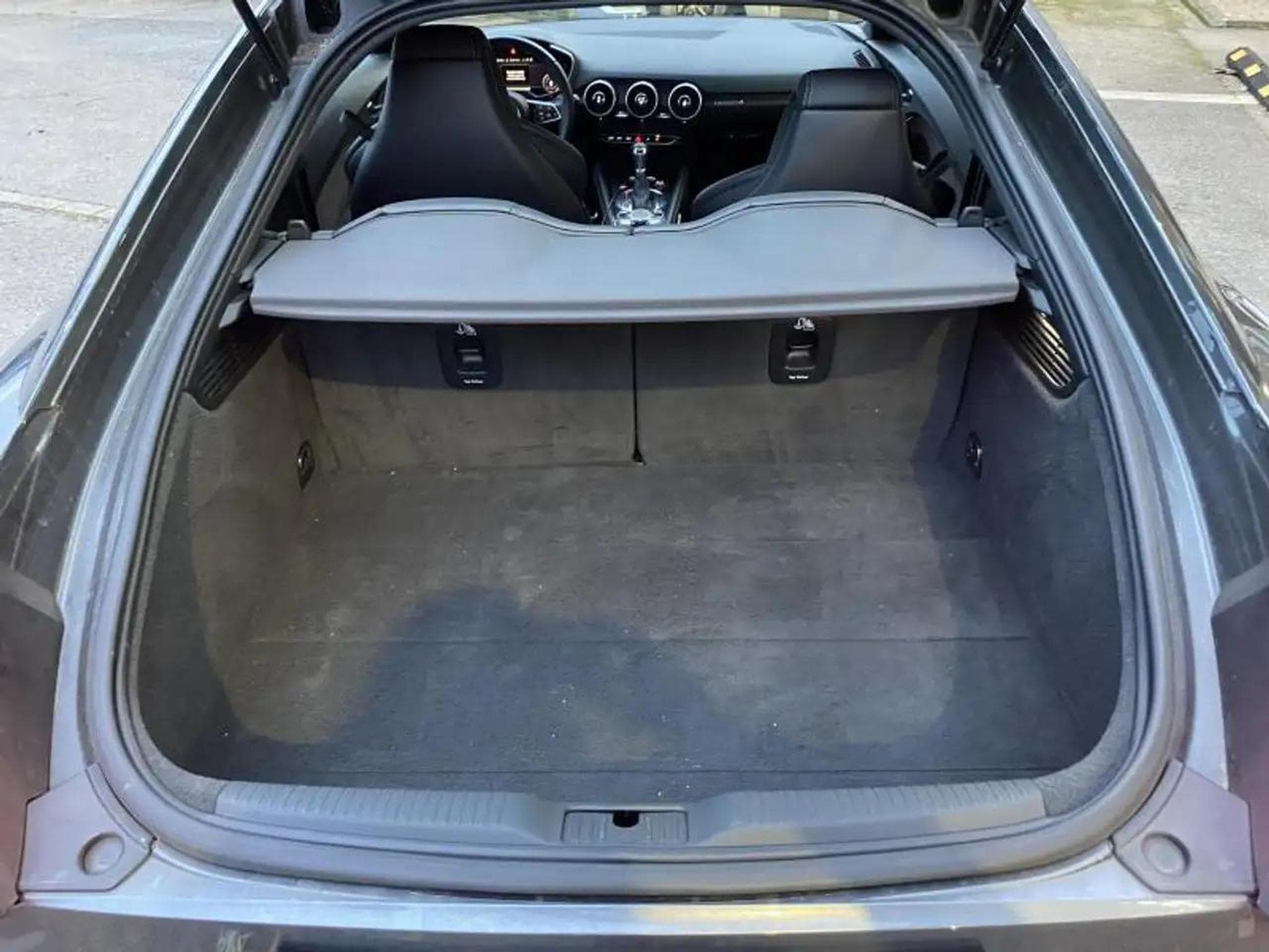 Audi TT (2023) - Foto 19