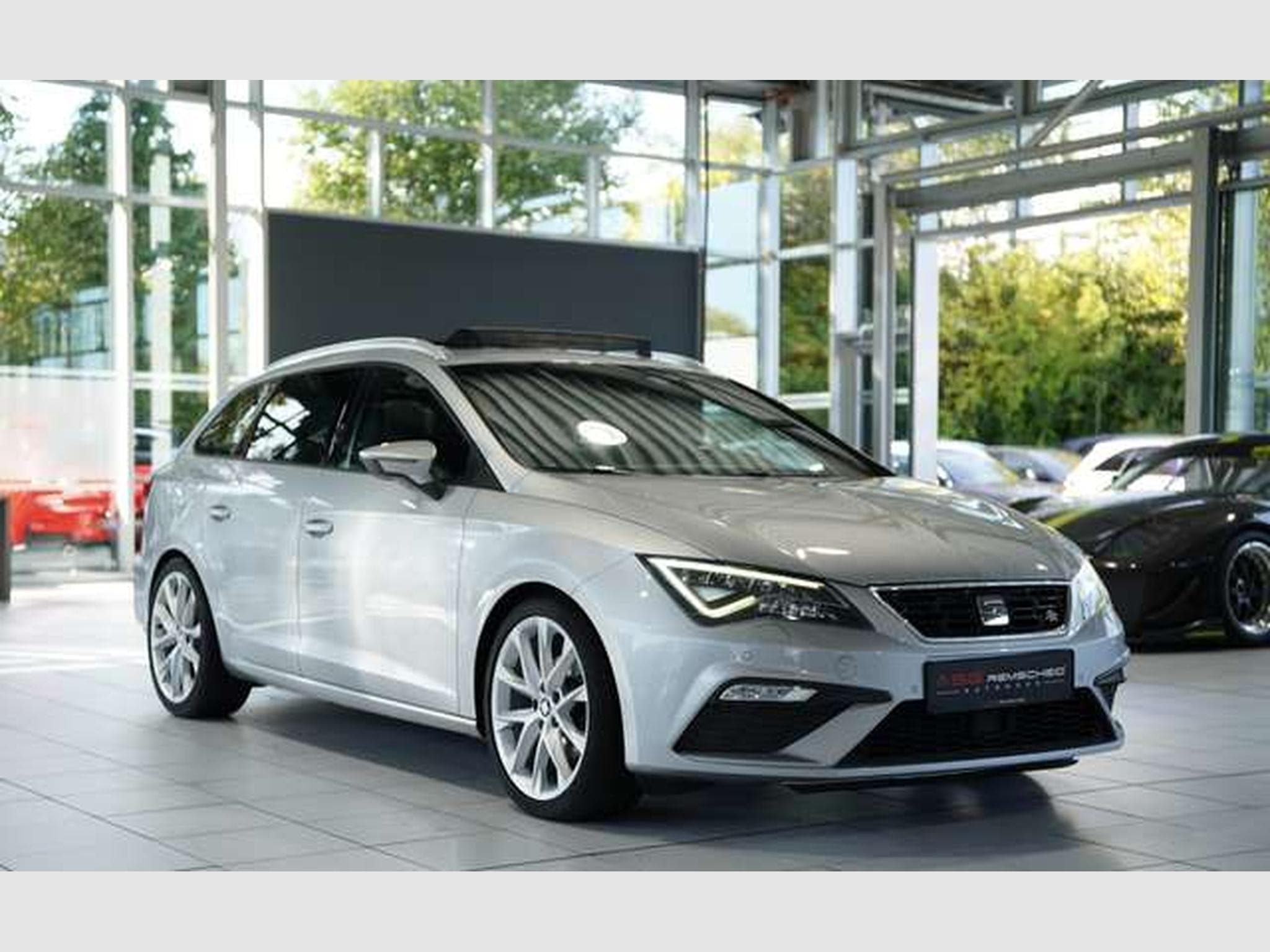 SEAT Leon FR 1.5 TSI *Pano *AHK *Business-Paket *PDC (2017) - Photo 3