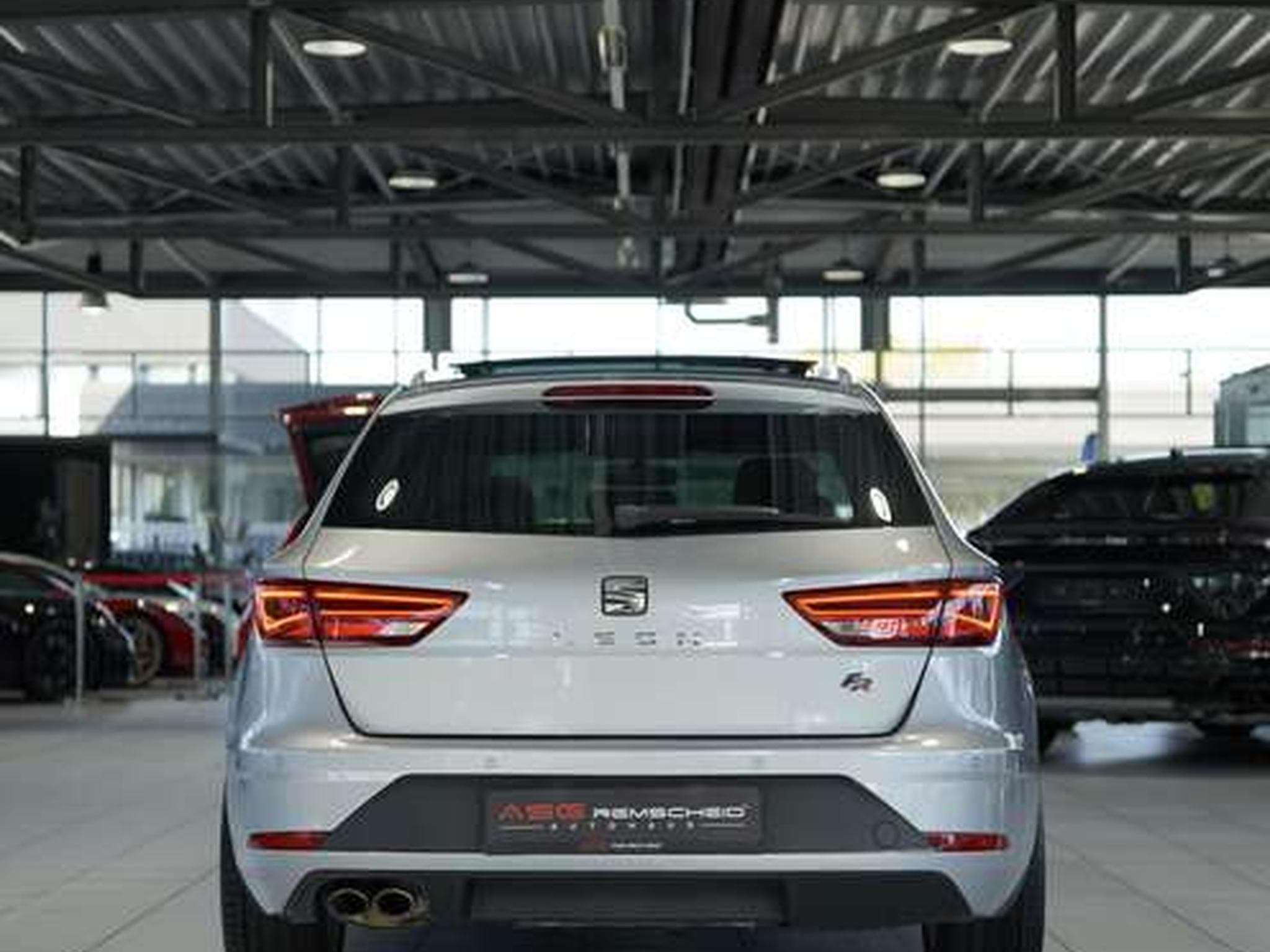 SEAT Leon FR 1.5 TSI *Pano *AHK *Business-Paket *PDC (2017) - Photo 8