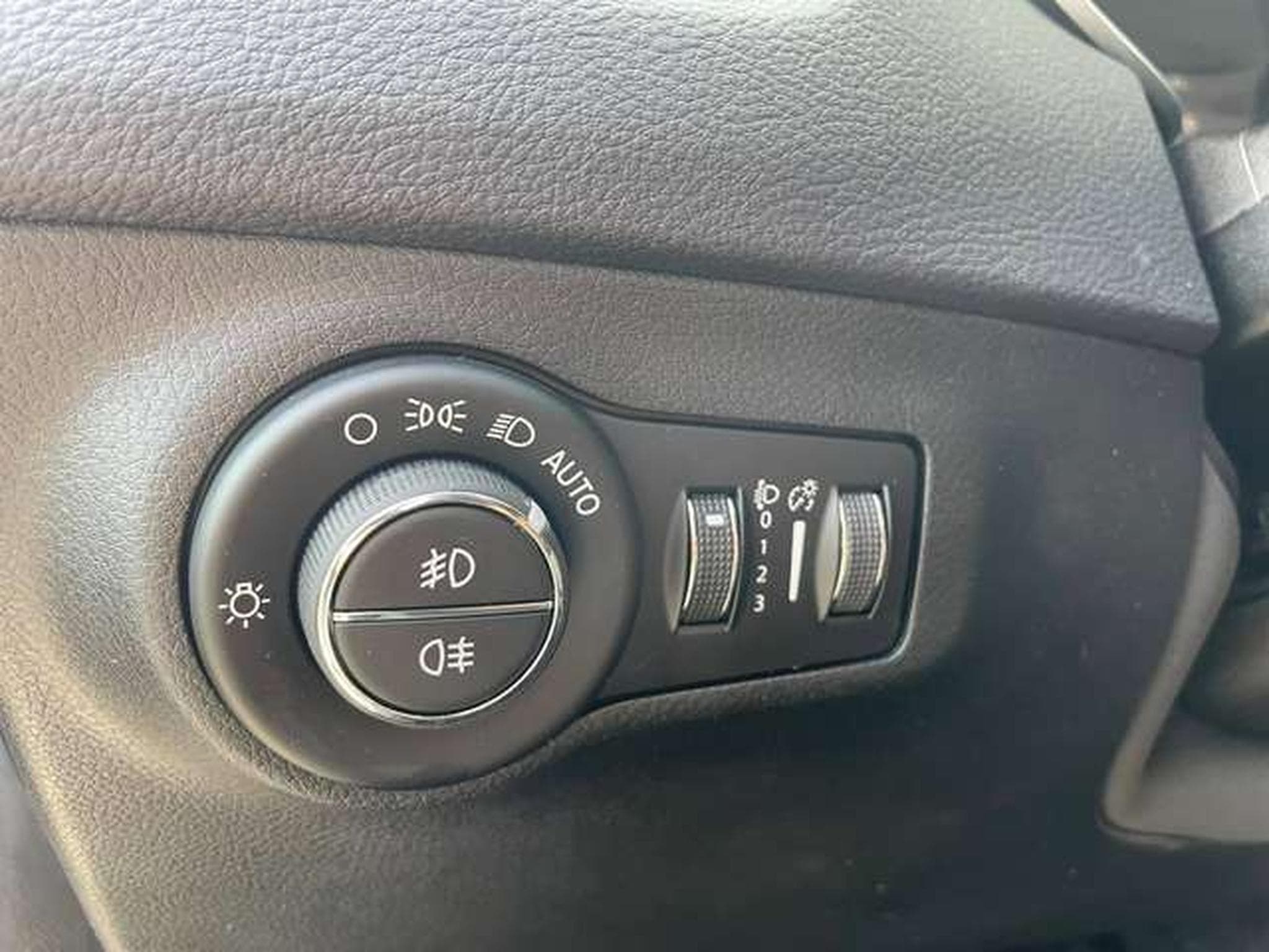 Jeep Compass 2.0 MultiJet Active Drive Automatik Limited - JUSQU'A 36 MOI (2018) - Foto 10