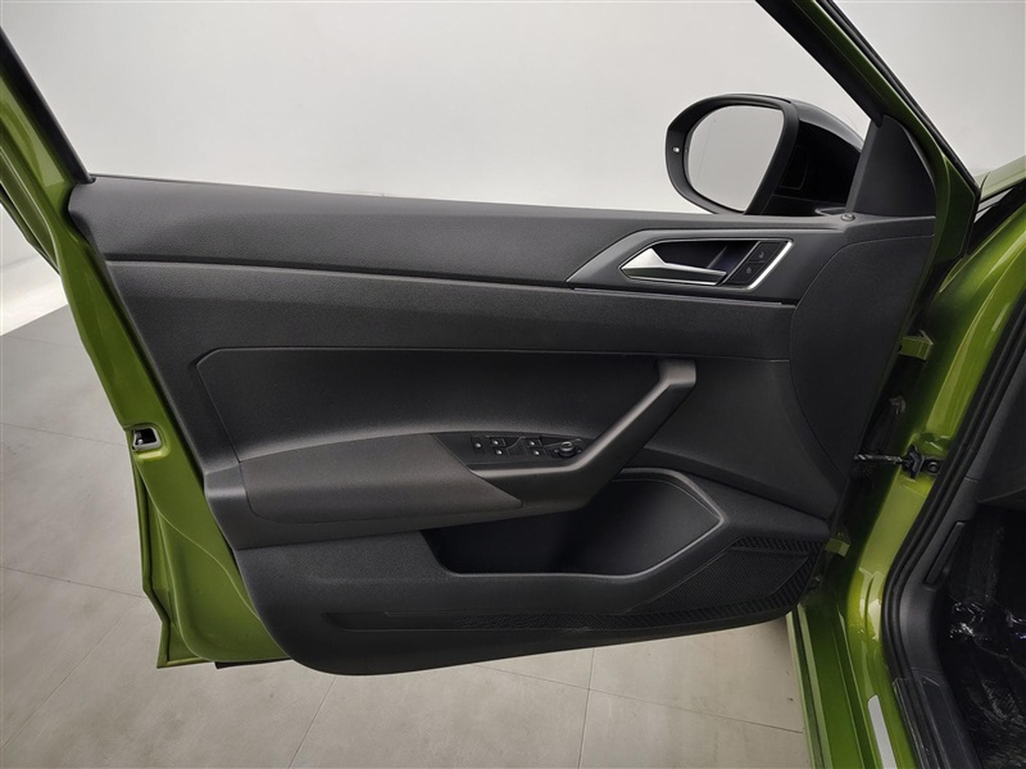 VW Taigo 1.5 TSI 150cv DSG R-Line NAVI / CARPLAY / CAMERA (2022) - Photo 16