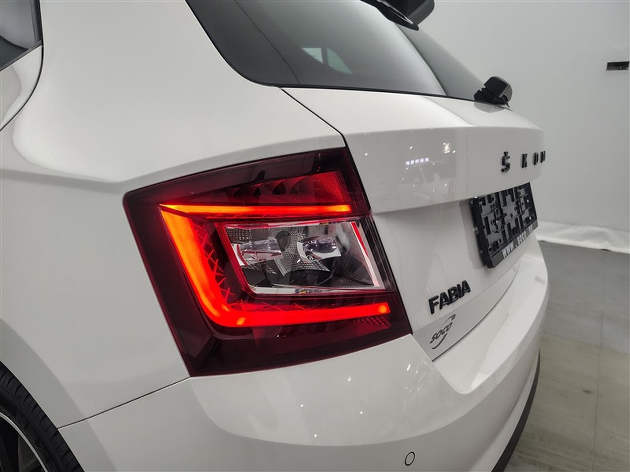 Skoda Fabia 1.0 TSI Monte Carlo (EU6AP) (2021) - Photo 16