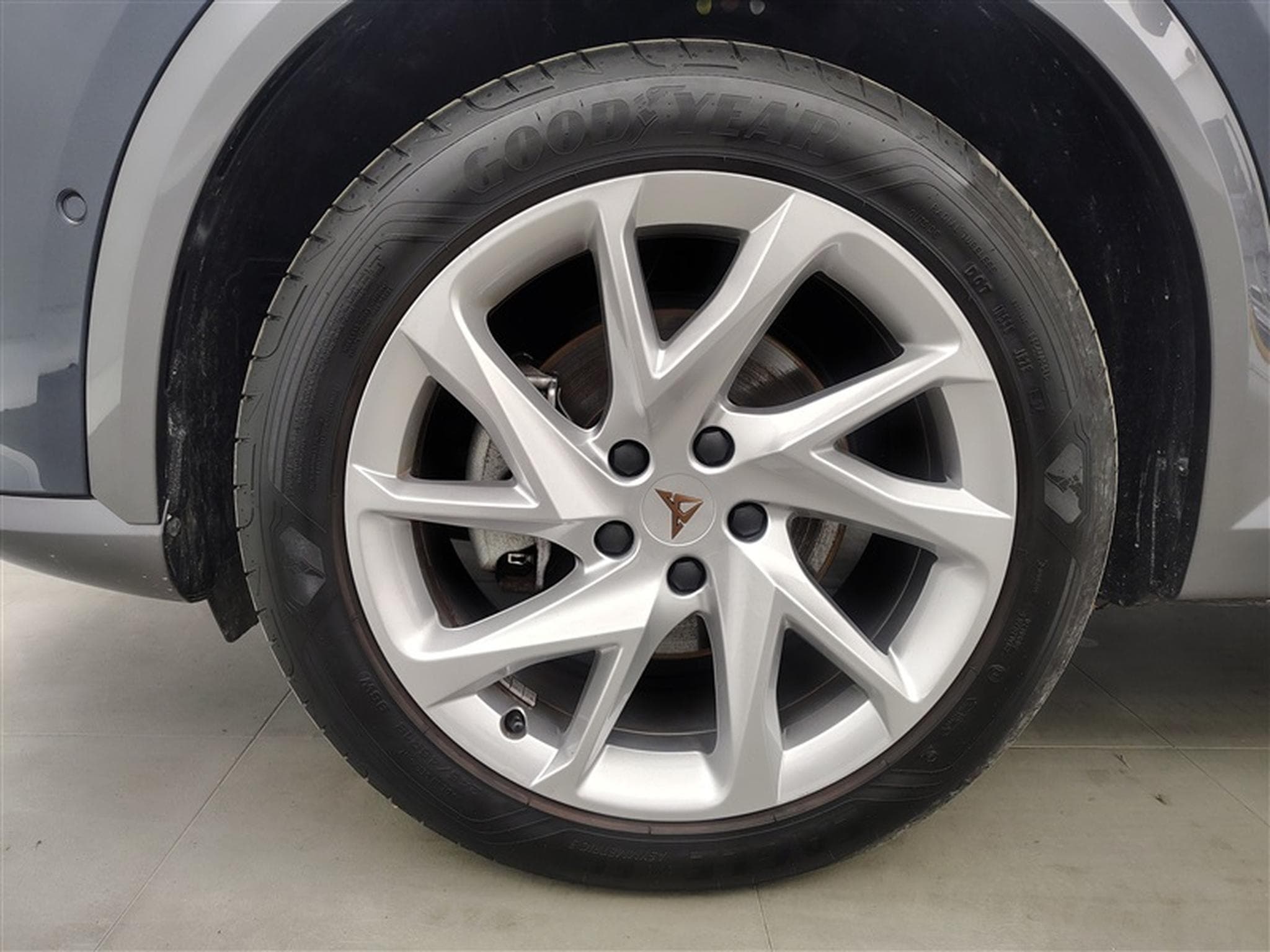 Cupra Formentor 1.4 e-Hybrid 204cv PHEV DSG NAVI / FULL LED / CAMERA / JA 18 (2024) - Photo 6