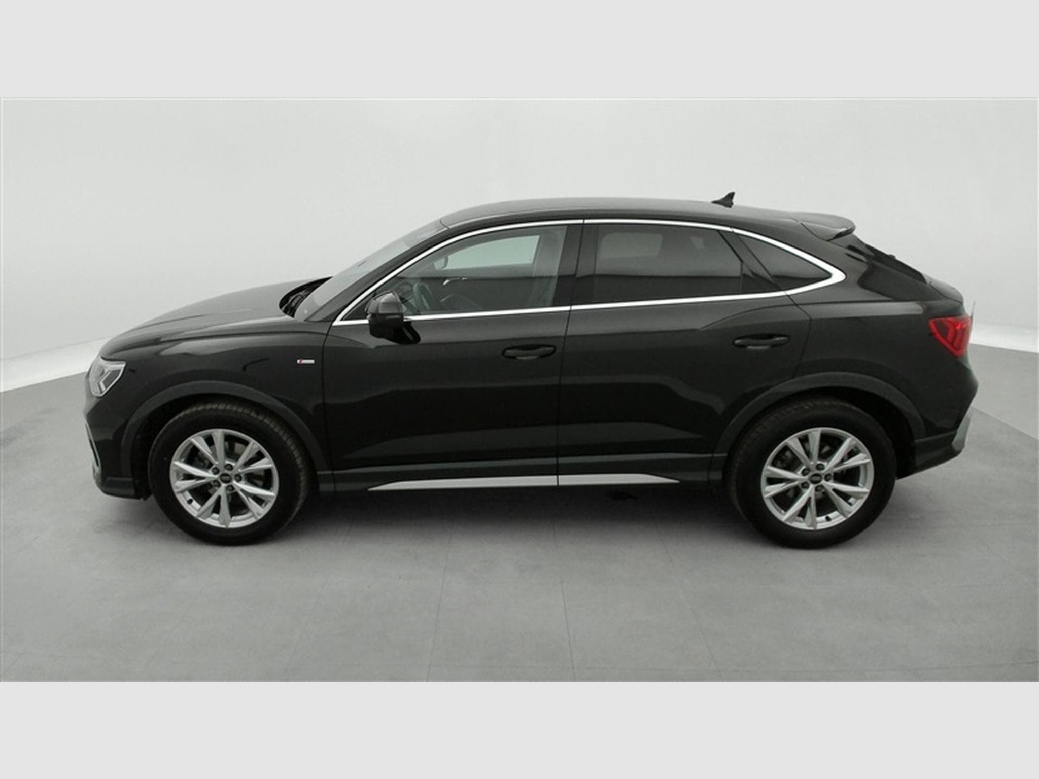 Audi Q3 SPORTBACK TDi 150cv S-Line *Auto/Alcantara/Full Led/Camera* (2025) - Photo 3