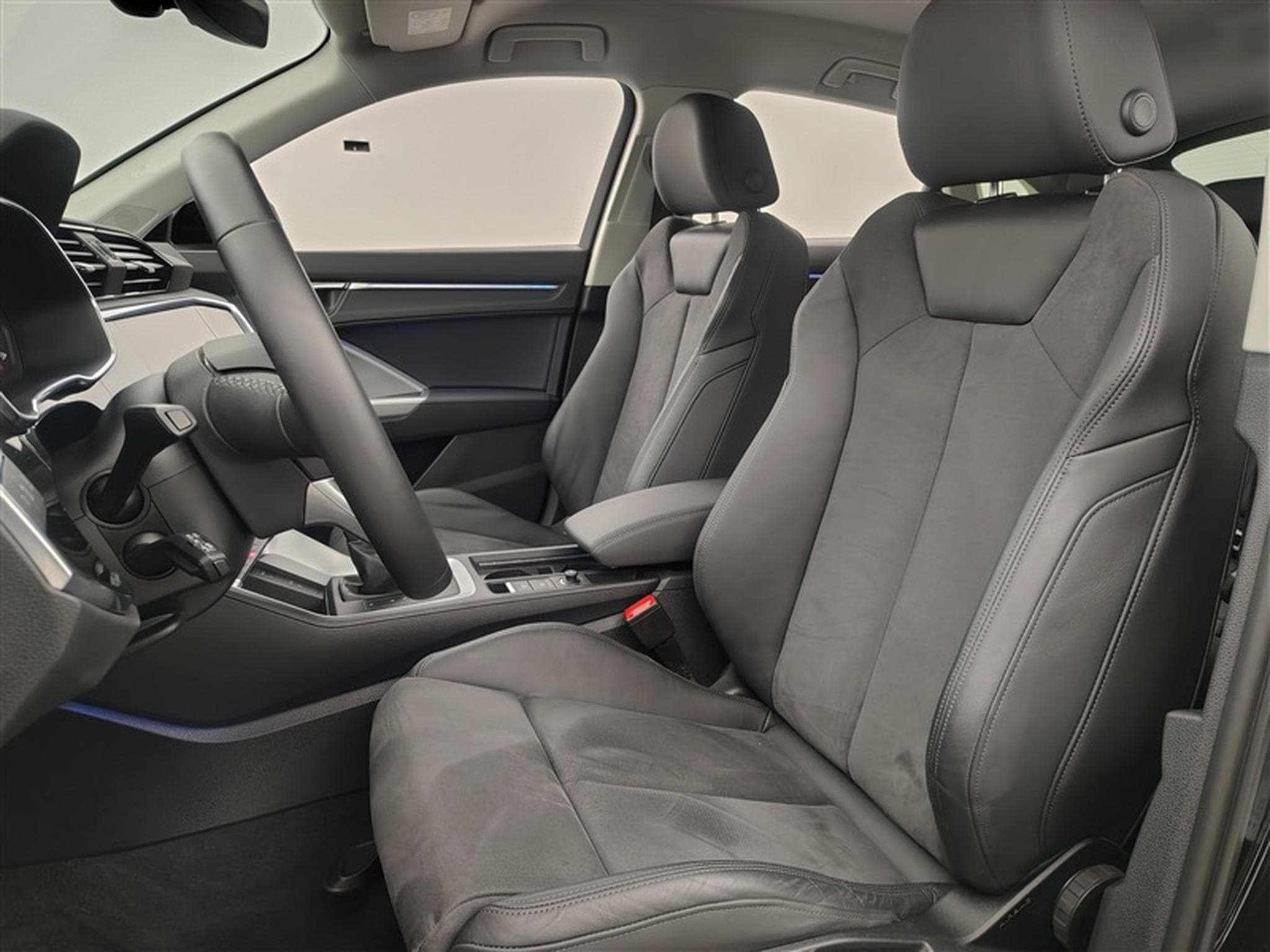Audi Q3 SPORTBACK TDi 150cv S-Line *Auto/Alcantara/Full Led/Camera* (2025) - Photo 7