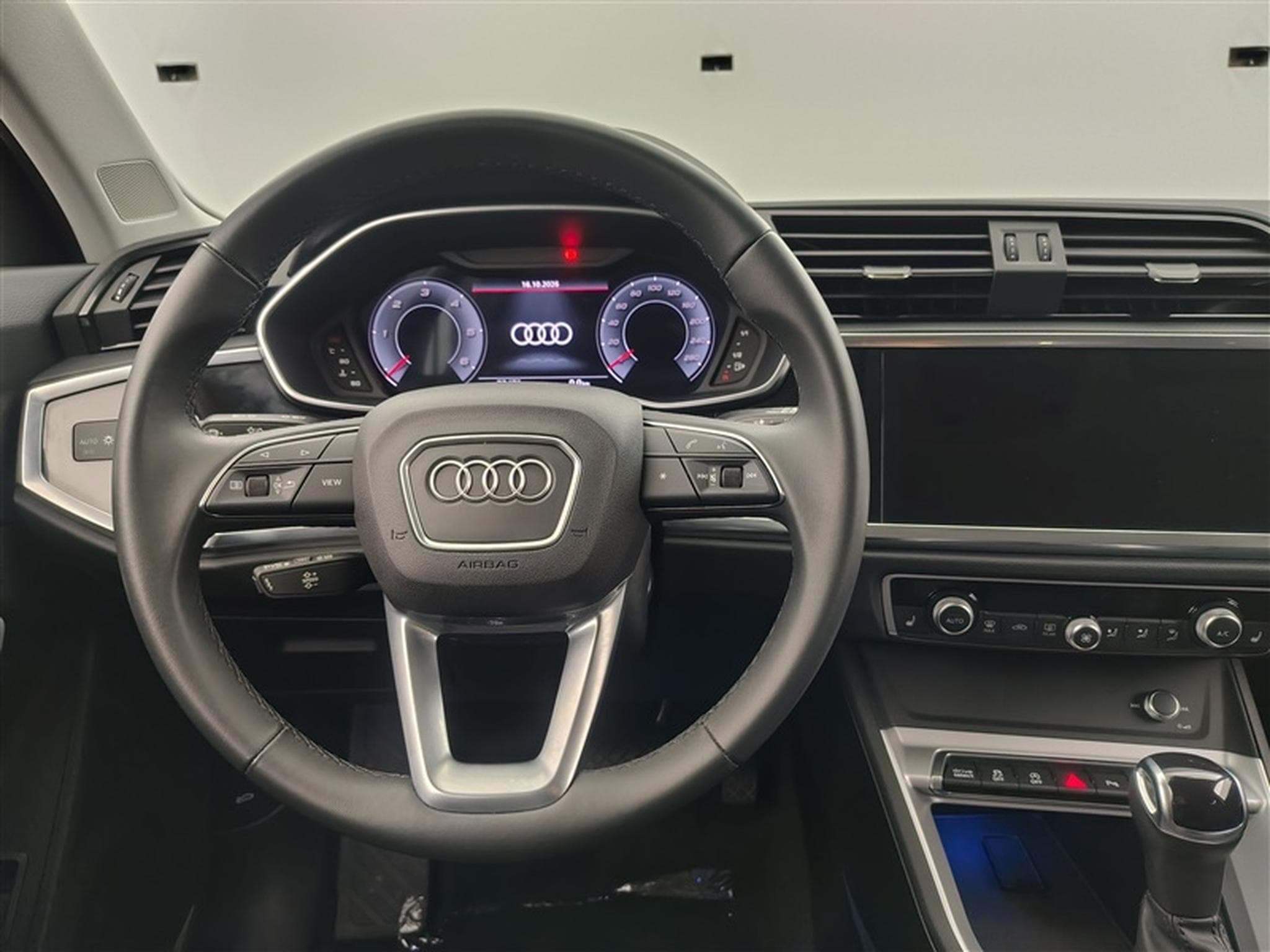 Audi Q3 SPORTBACK TDi 150cv S-Line *Auto/Alcantara/Full Led/Camera* (2025) - Photo 9