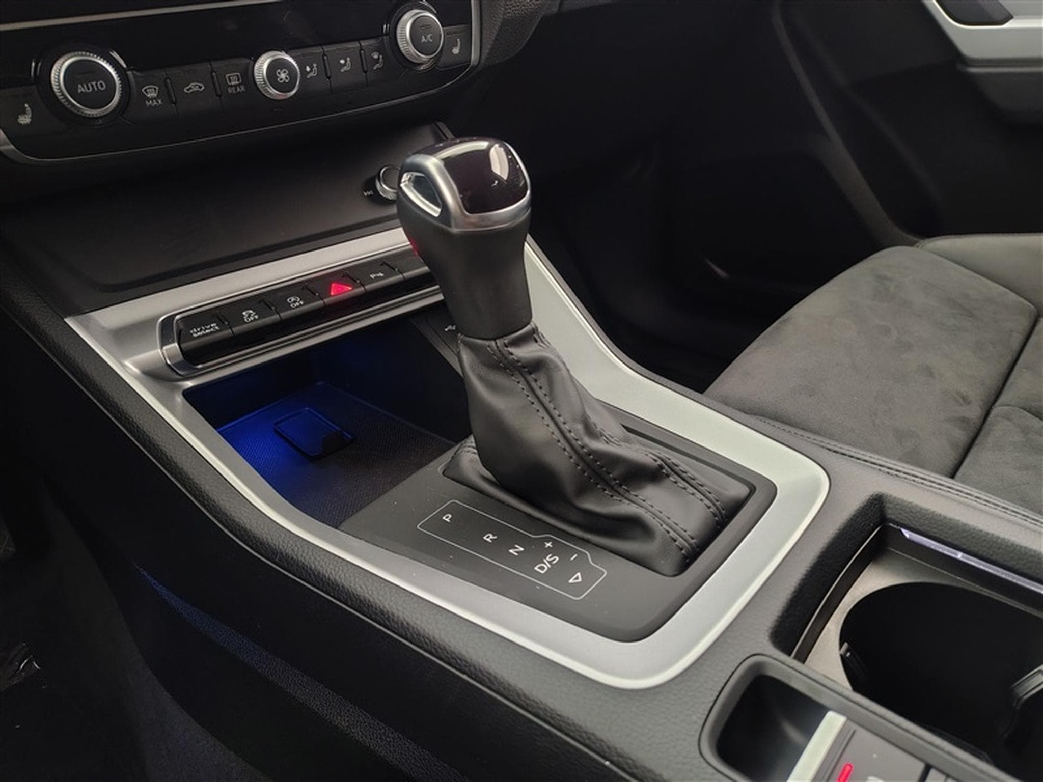 Audi Q3 SPORTBACK TDi 150cv S-Line *Auto/Alcantara/Full Led/Camera* (2025) - Photo 12