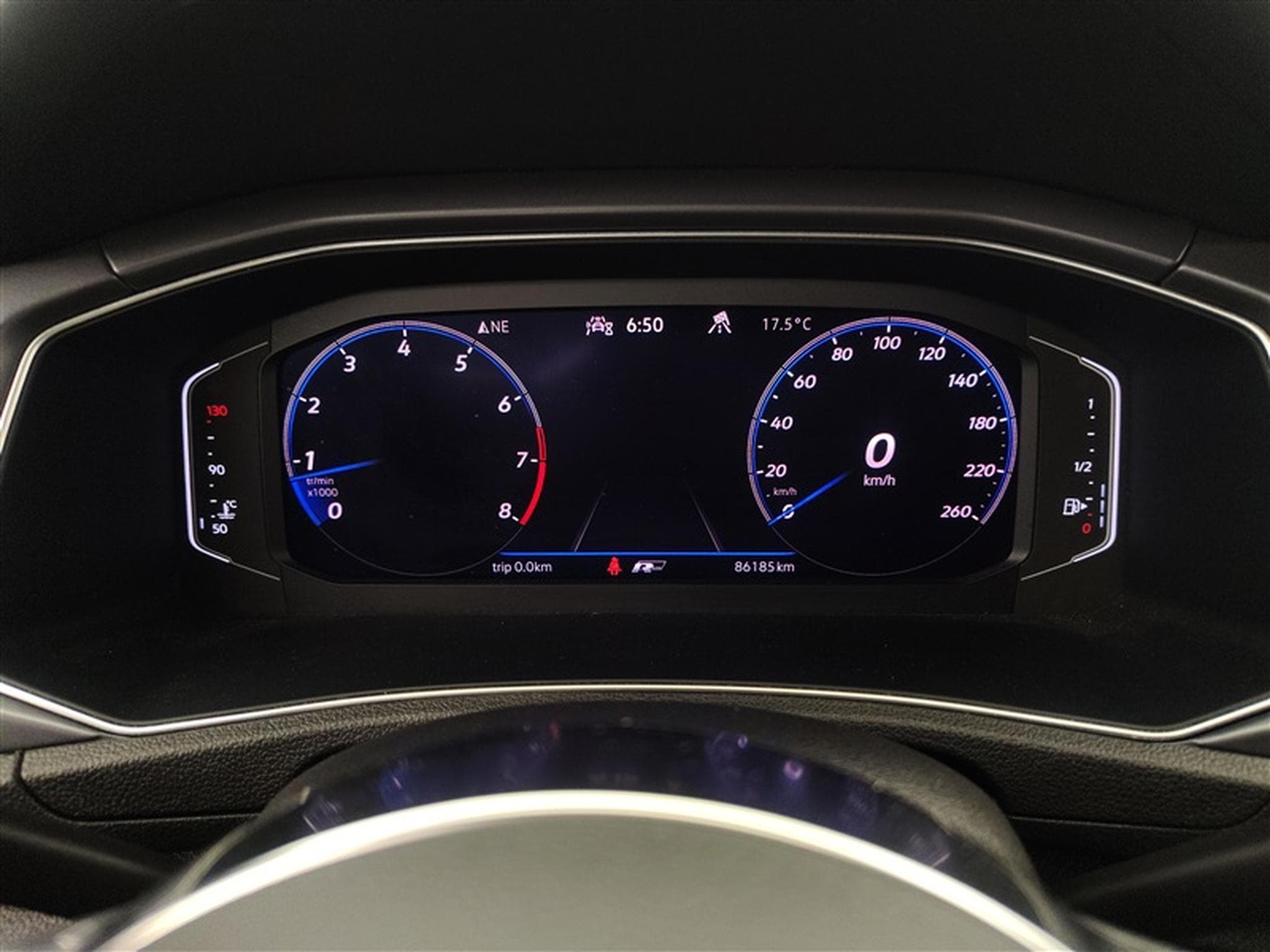 VW T-Roc Cabriolet 1.5 TSI Black Style R-Line *NAVI/FULL LED/CAM/JA* (2021) - Photo 10