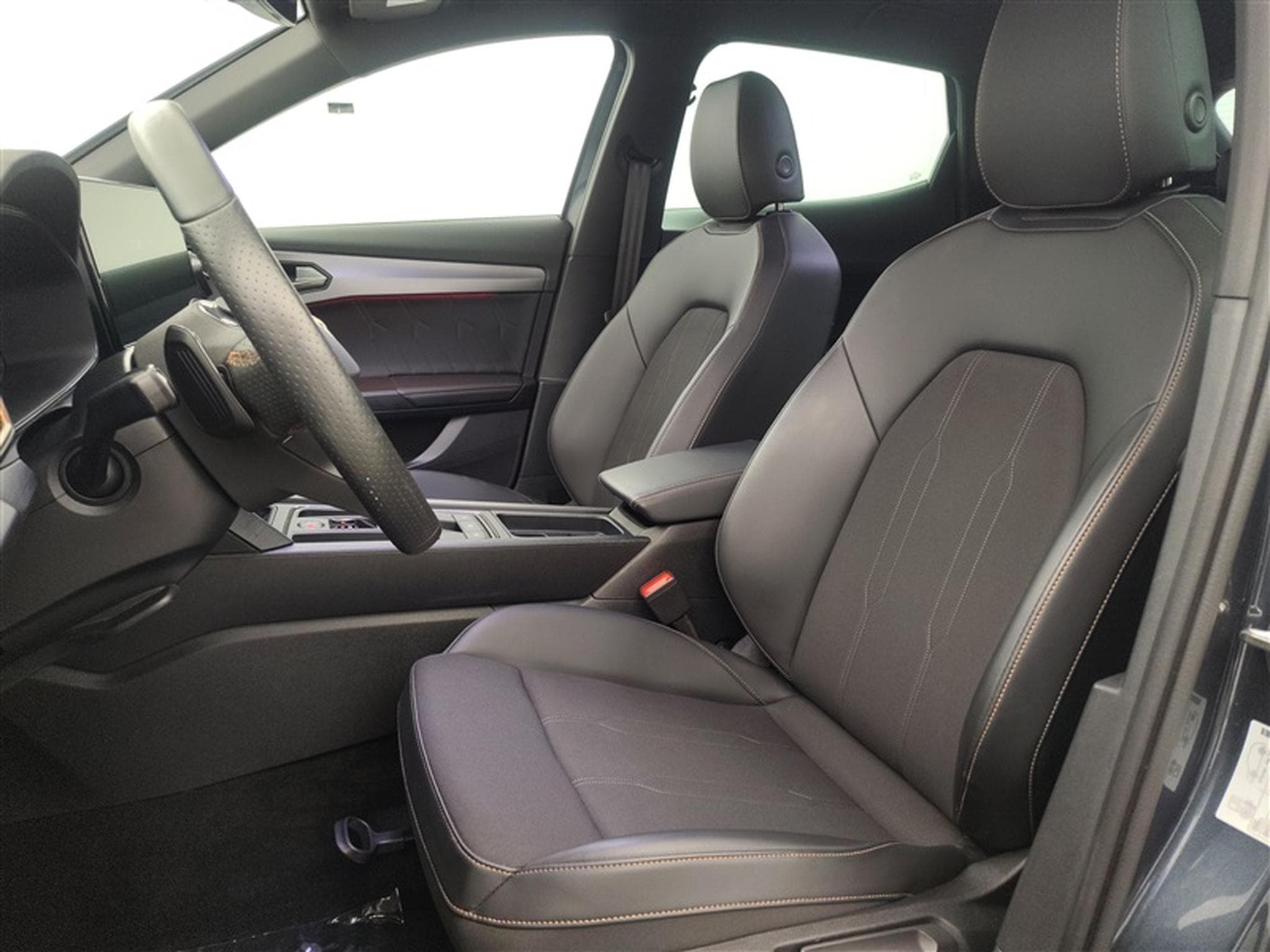 Cupra Formentor 1.4 e-Hybrid 204cv PHEV DSG NAVI / FULL LED / CAMERA / JA 18 (2024) - Photo 7