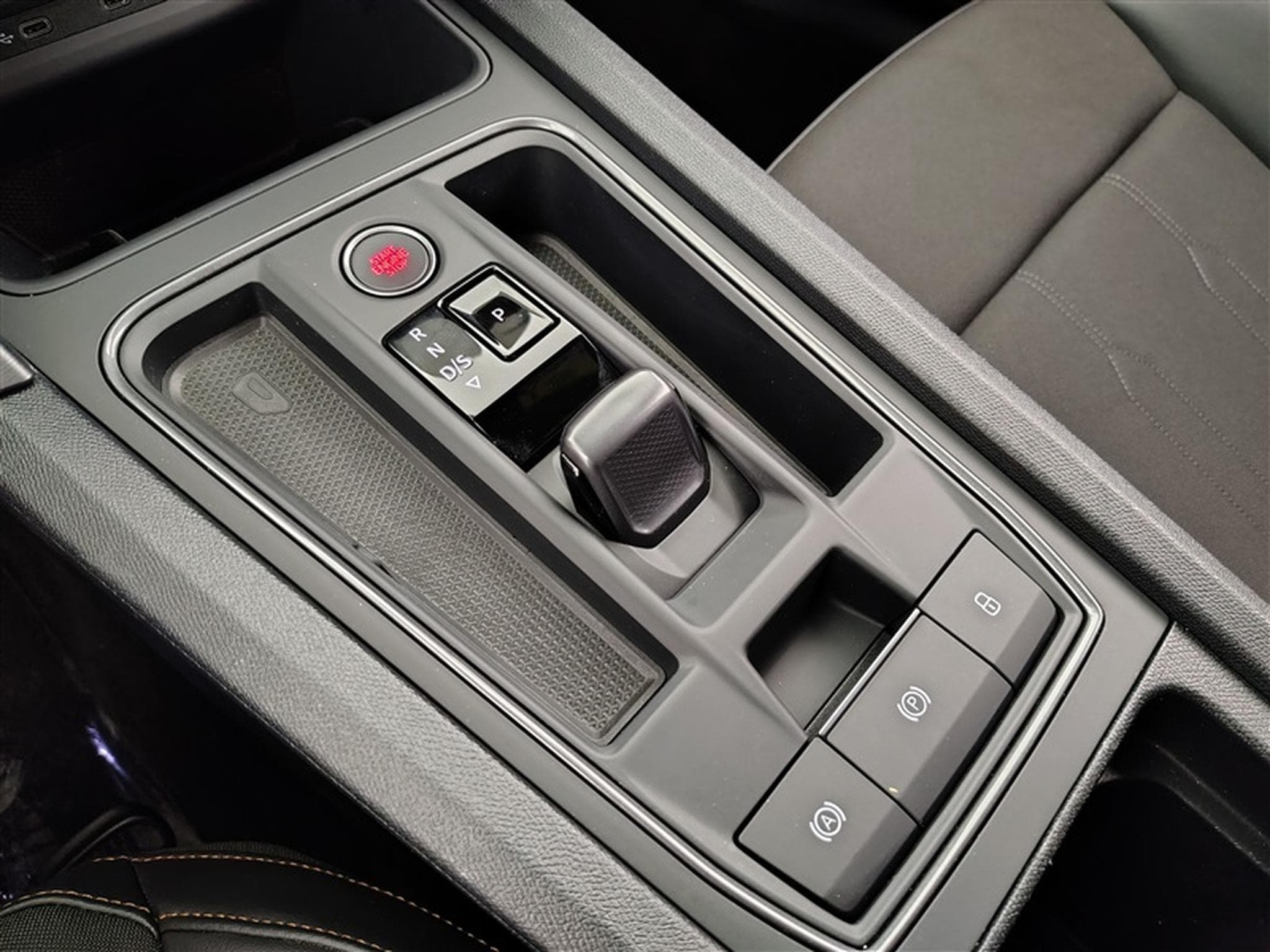 Cupra Formentor 1.4 e-Hybrid 204cv PHEV DSG NAVI / FULL LED / CAMERA / JA 18 (2024) - Photo 12