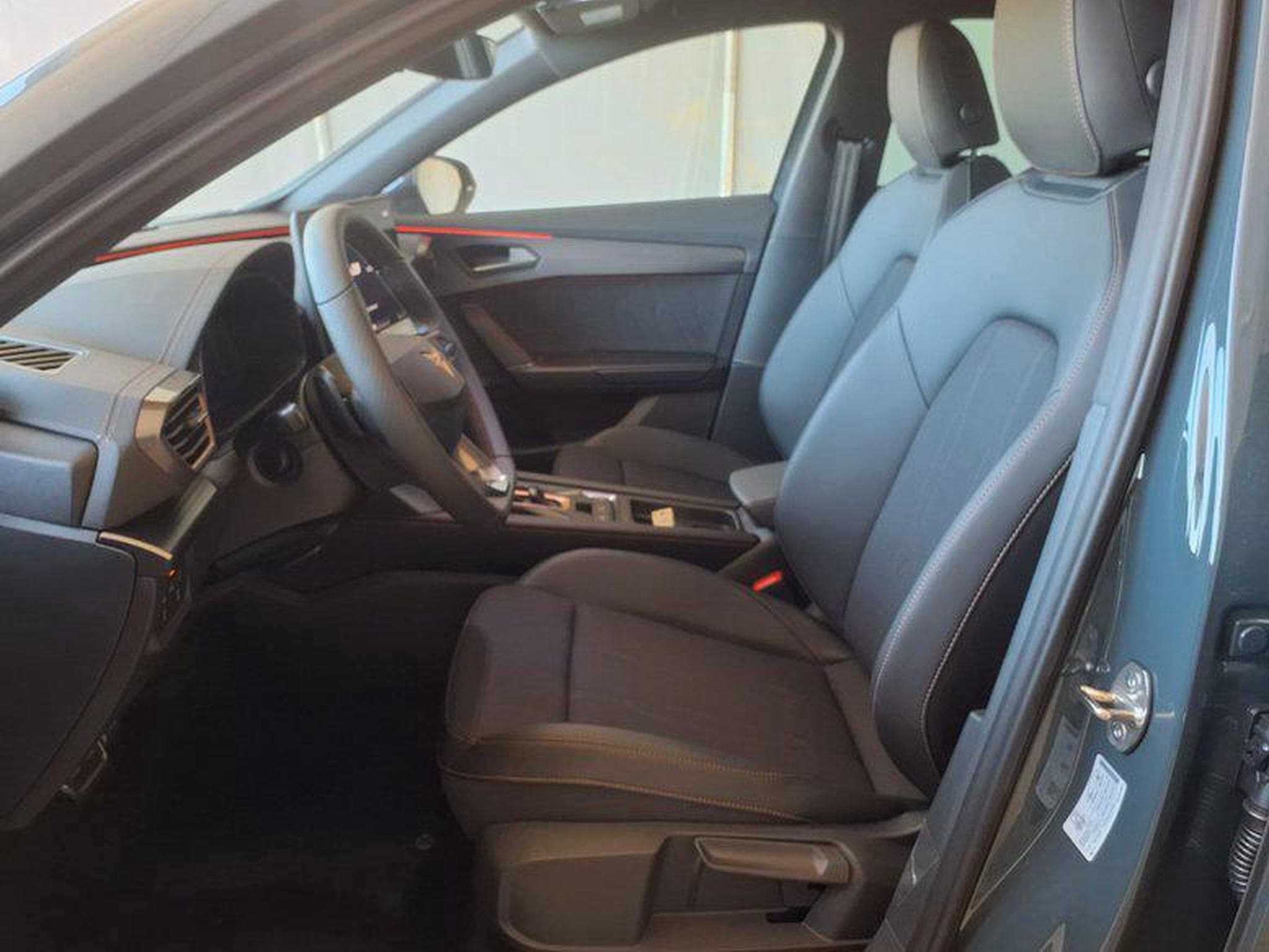 Cupra Formentor 1.5 eTSI 7-Gang-DSG (2026) - Foto 5