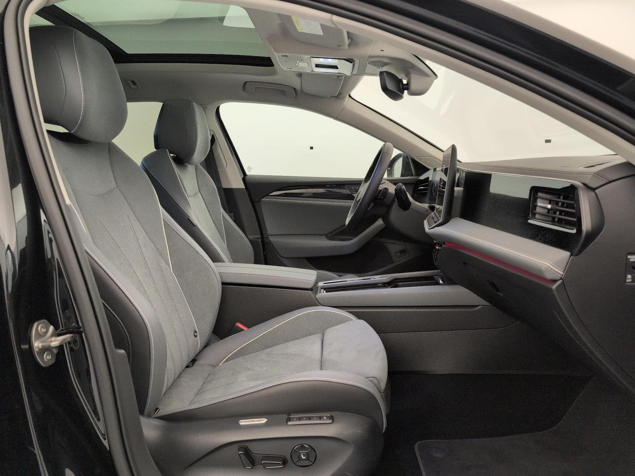 VW Passat Life Plus (2025) - Foto 9