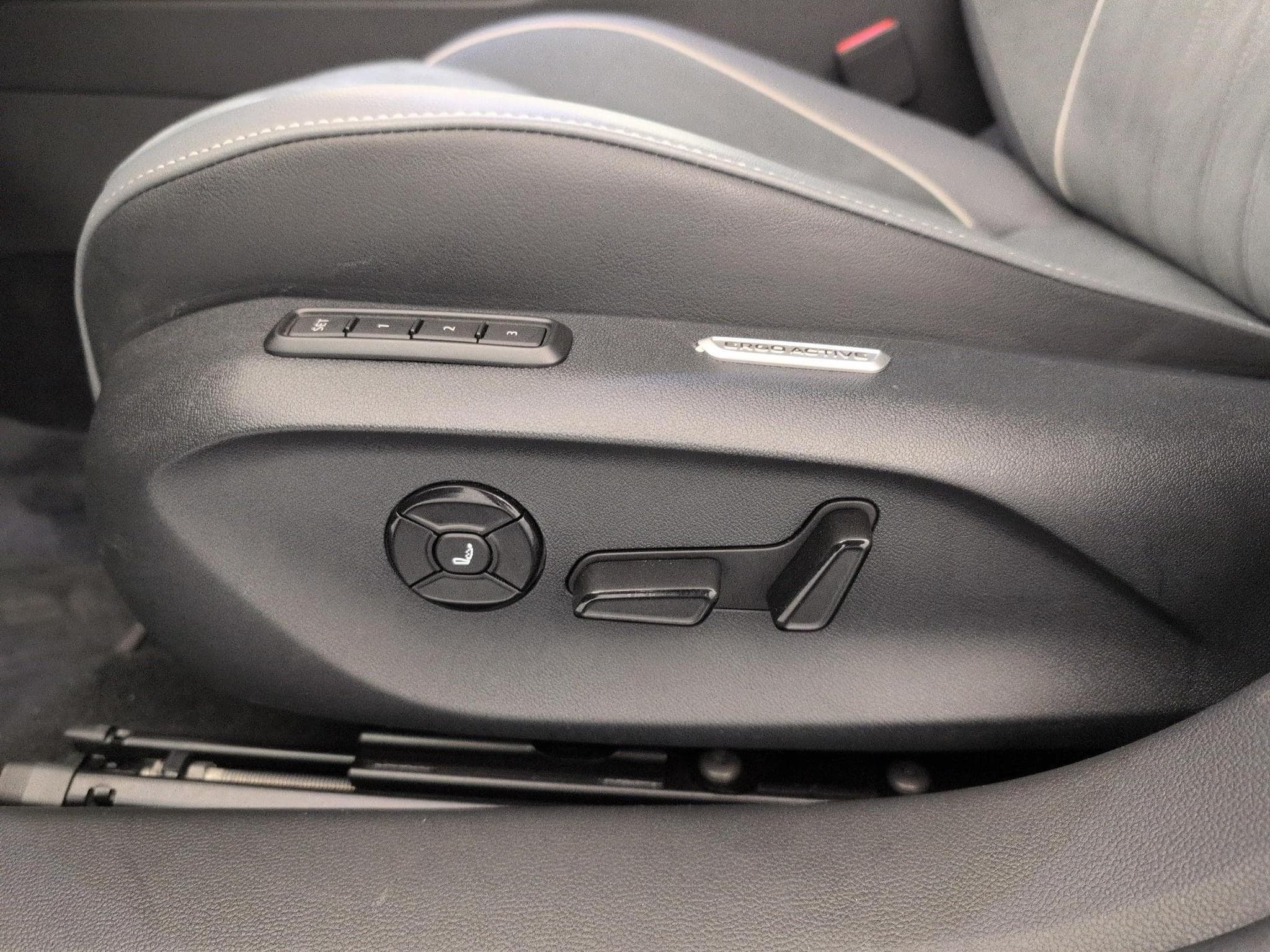 VW Passat Life Plus (2025) - Foto 25