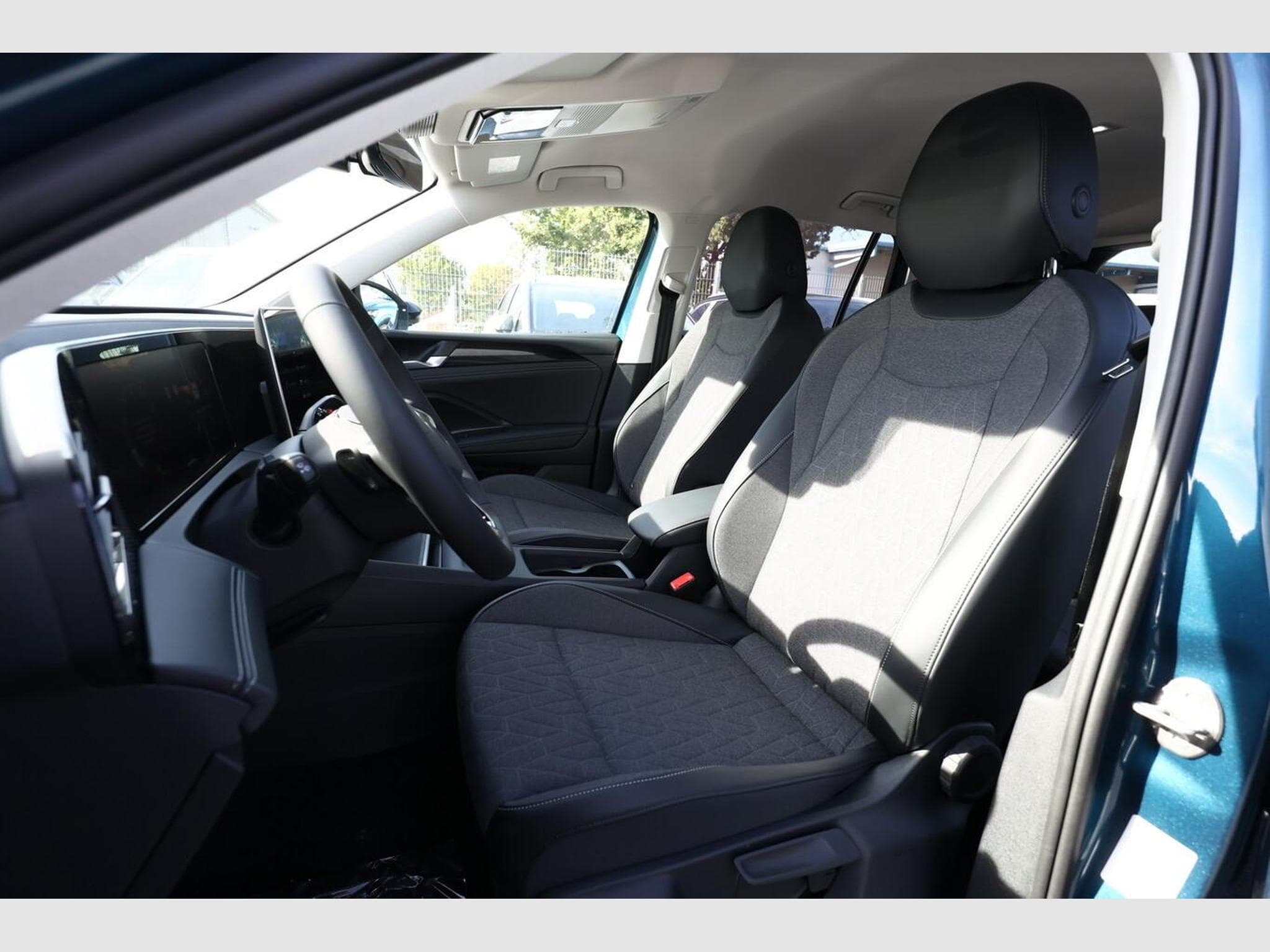 VW Tiguan DSG LED+ IQ.DRIVE (2026) - Foto 6