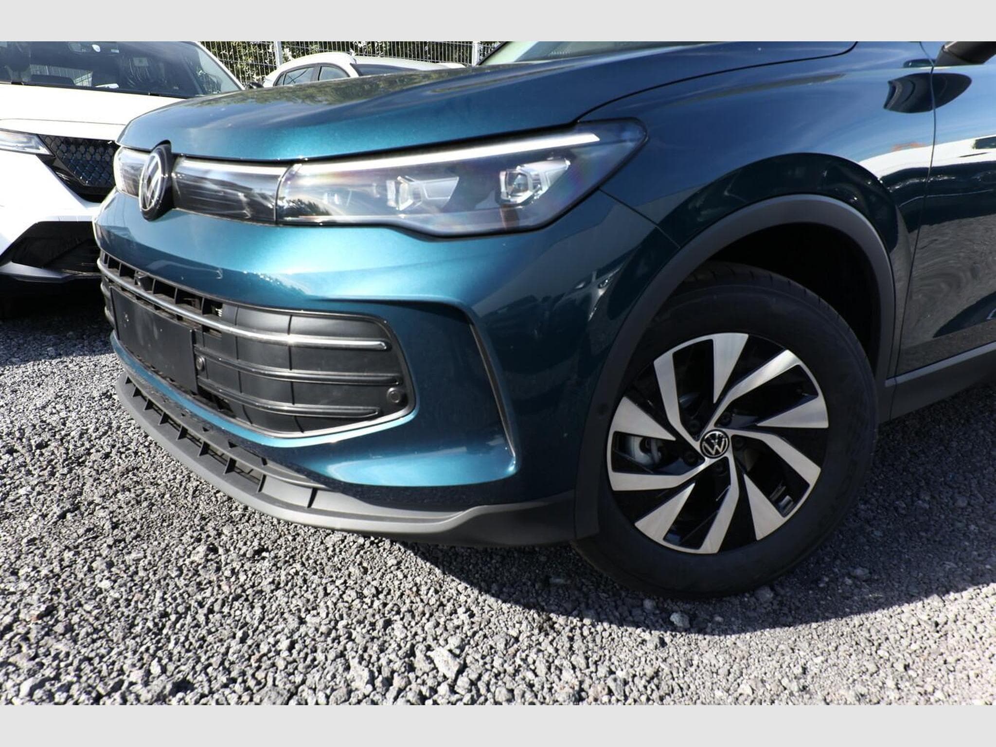 VW Tiguan DSG LED+ IQ.DRIVE (2026) - Foto 5