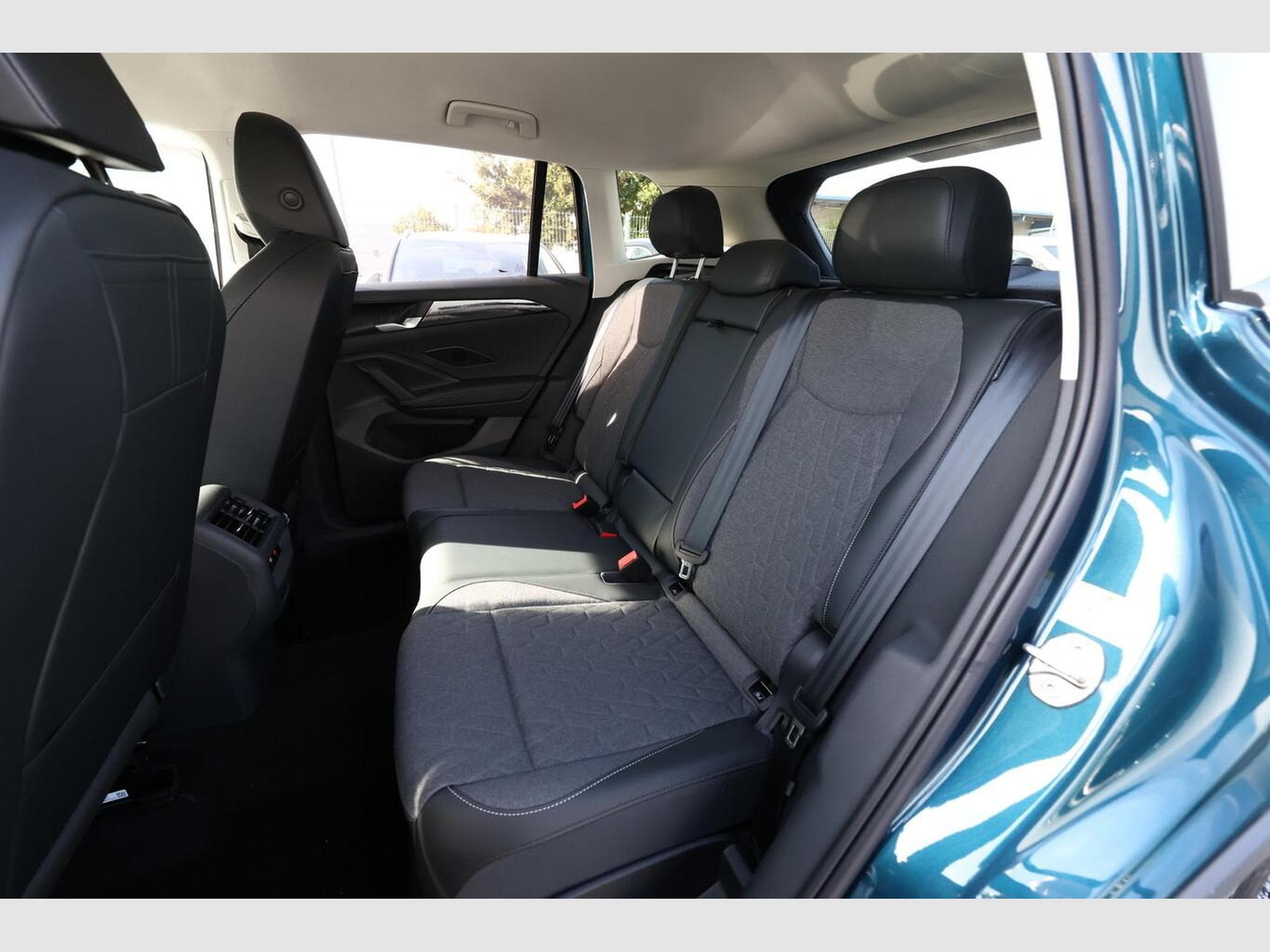 VW Tiguan DSG LED+ IQ.DRIVE (2026) - Foto 10
