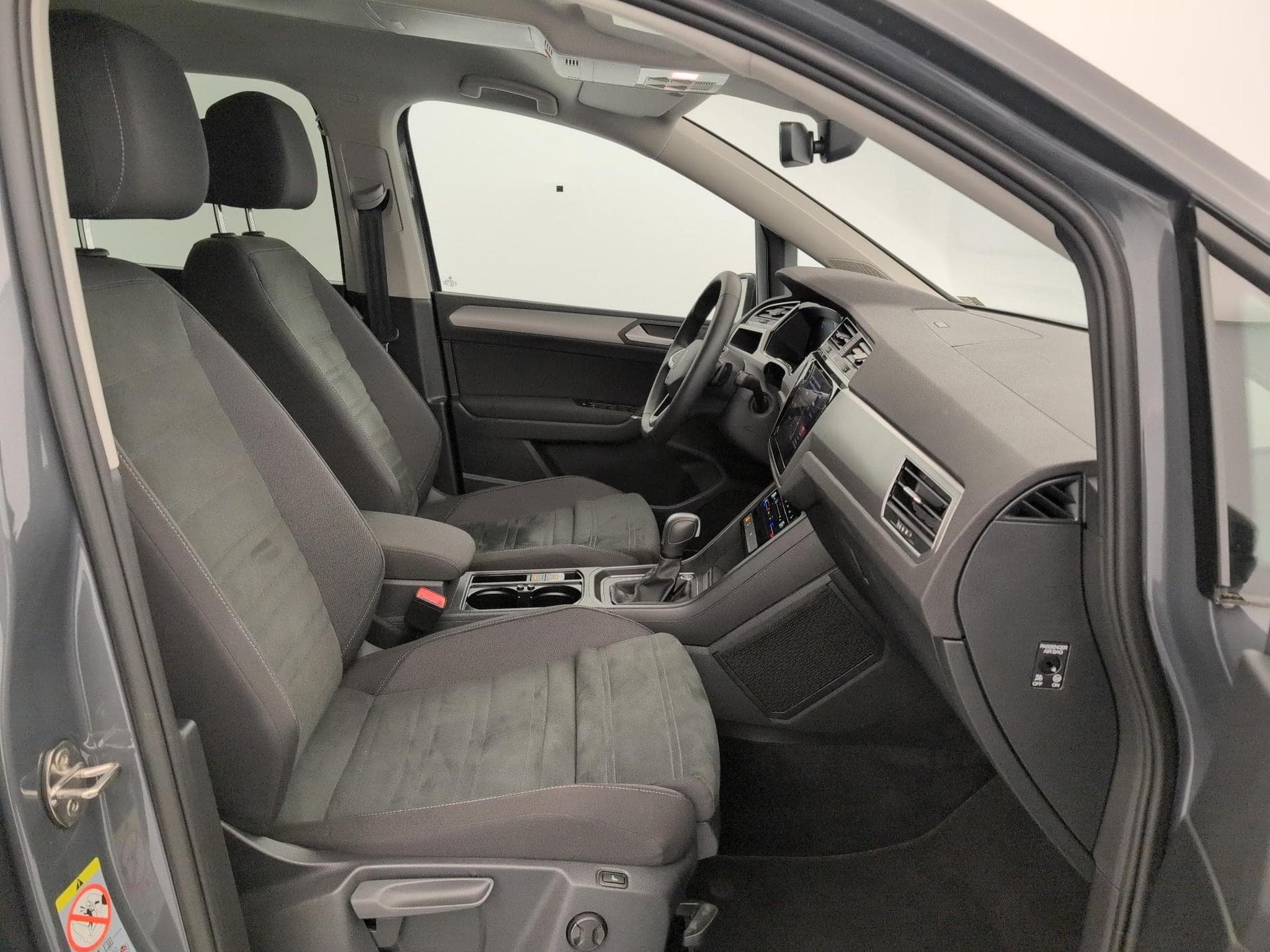 VW Touran Style 7pl (2025) - Foto 9