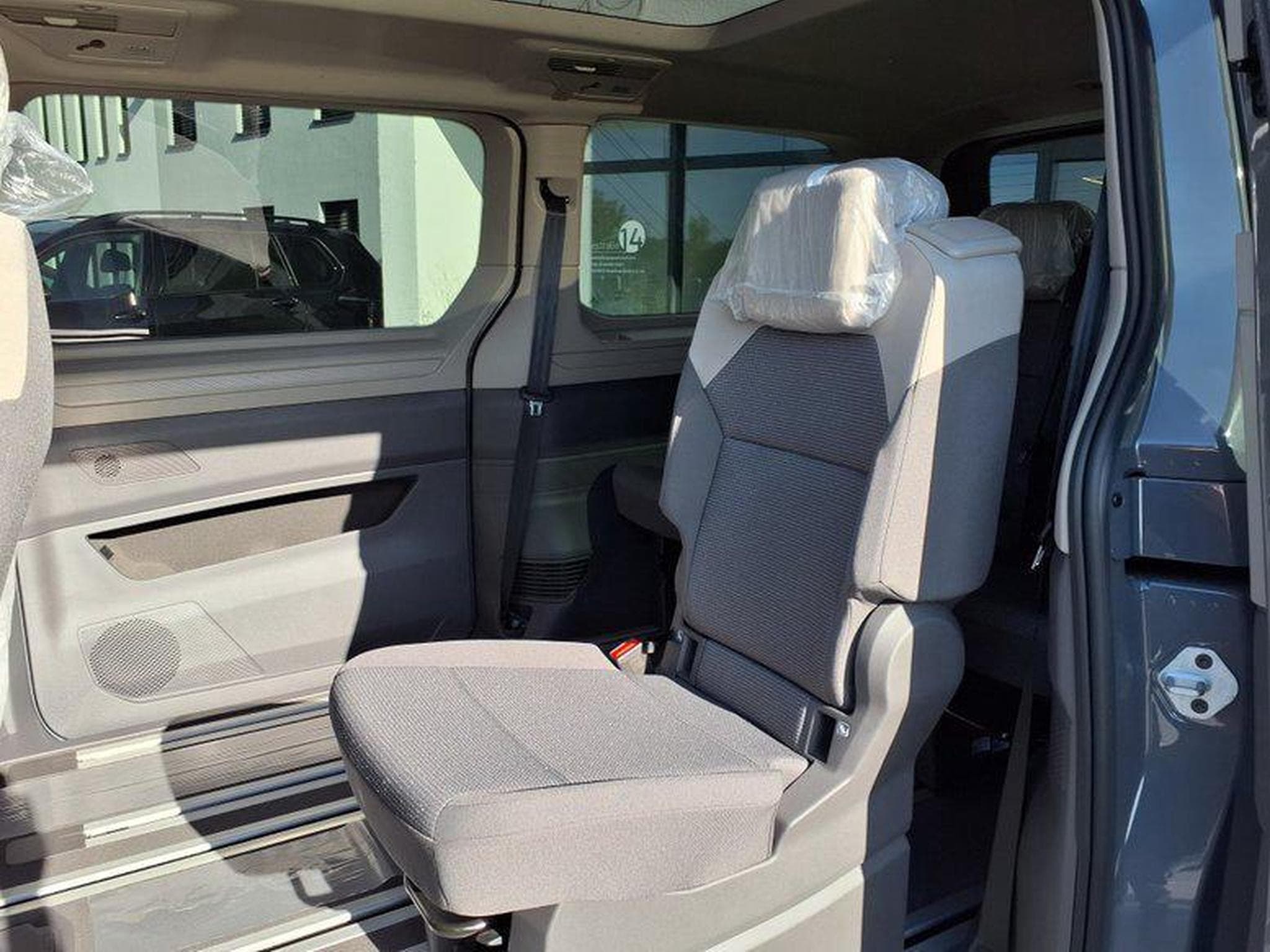 VW T7 Business LÜ 2.0 TDI 7-Gang-DSG (2026) - Foto 8