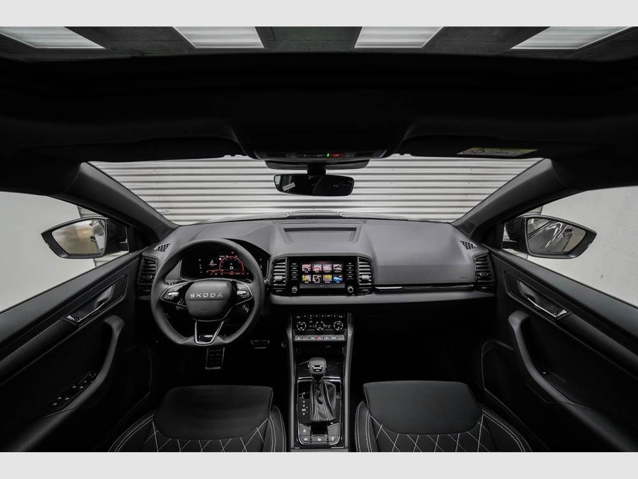 Skoda Karoq 2,0 TSI DSG (2026) - Foto 6