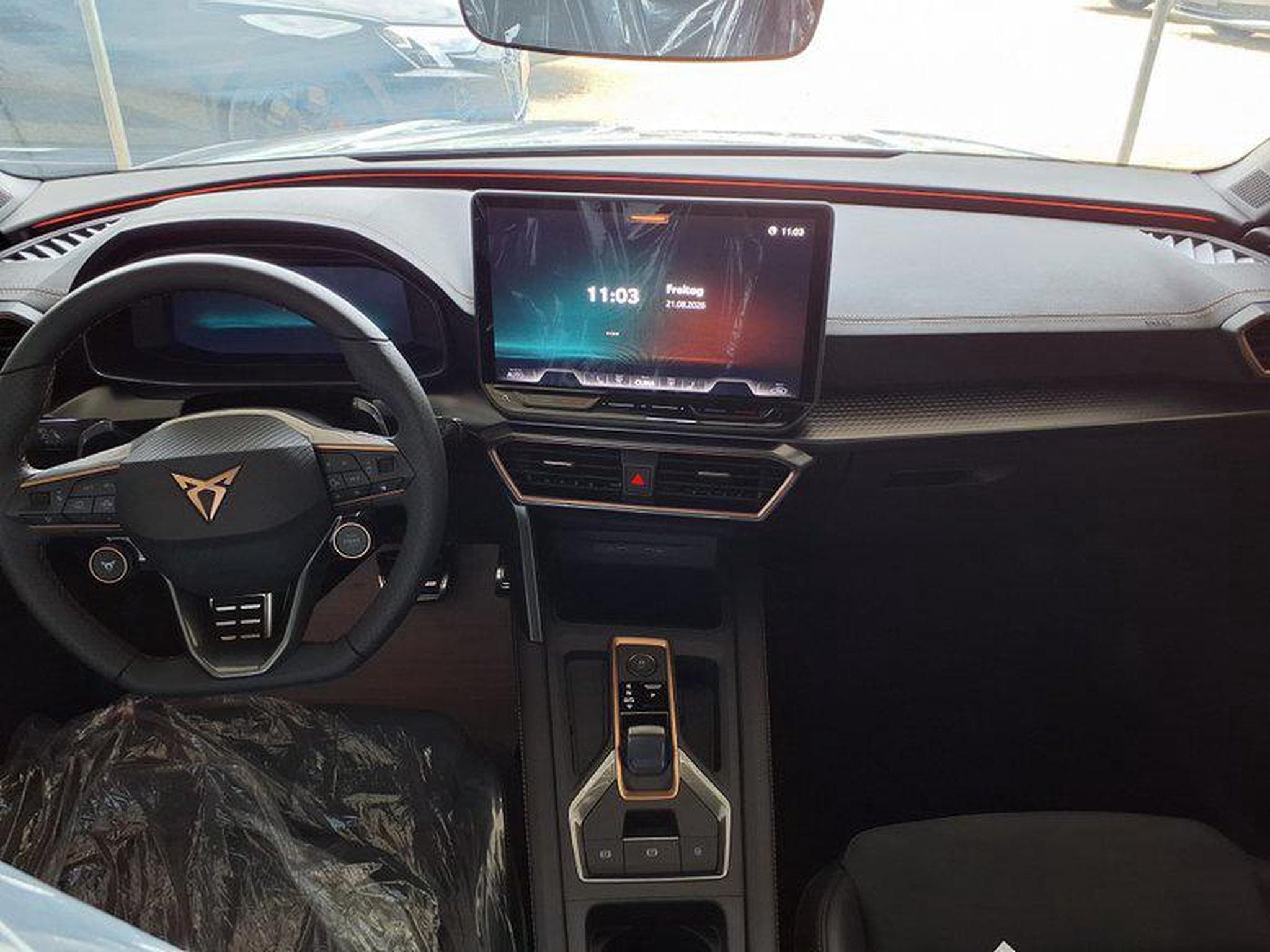 Cupra Leon 2.0 TSI 7-Gang-DSG 4Drive (2026) - Foto 7